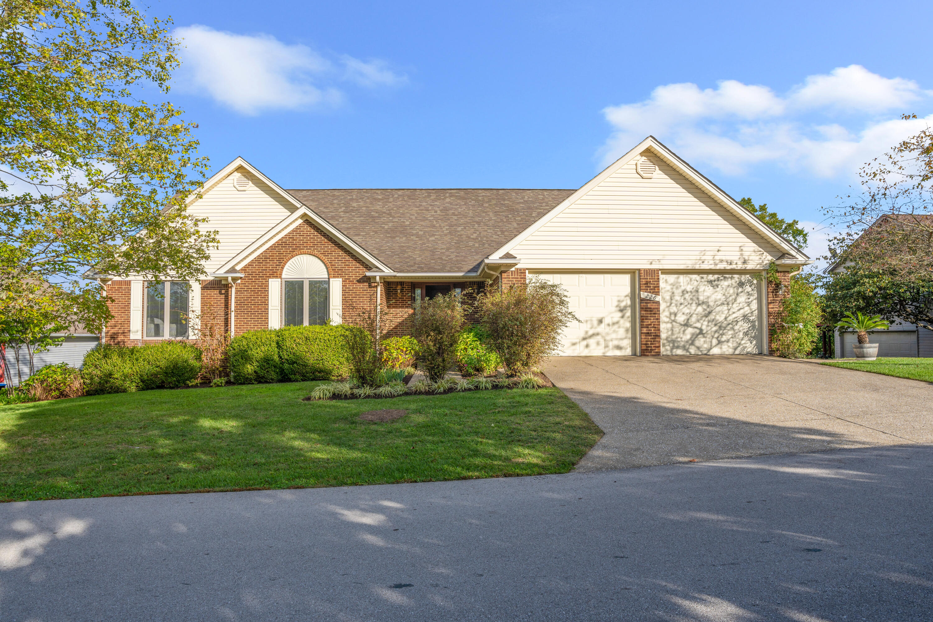 226 Signal Ridge Road Property Photo 1