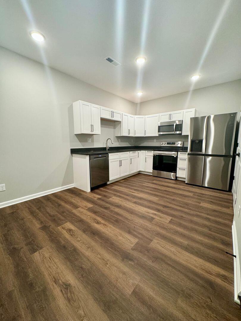 111 Juniper Path 1 Bedroom Unit Property Photo 2