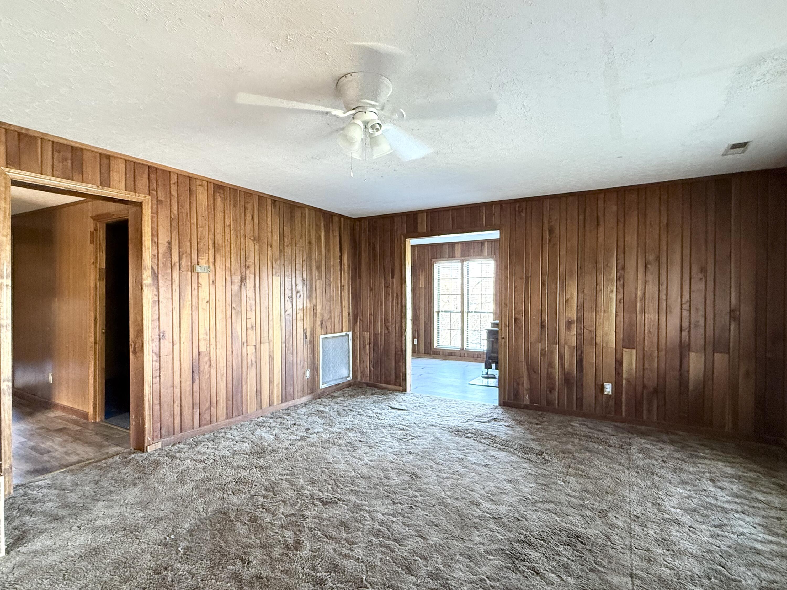 656 Thompson Road Property Photo 7