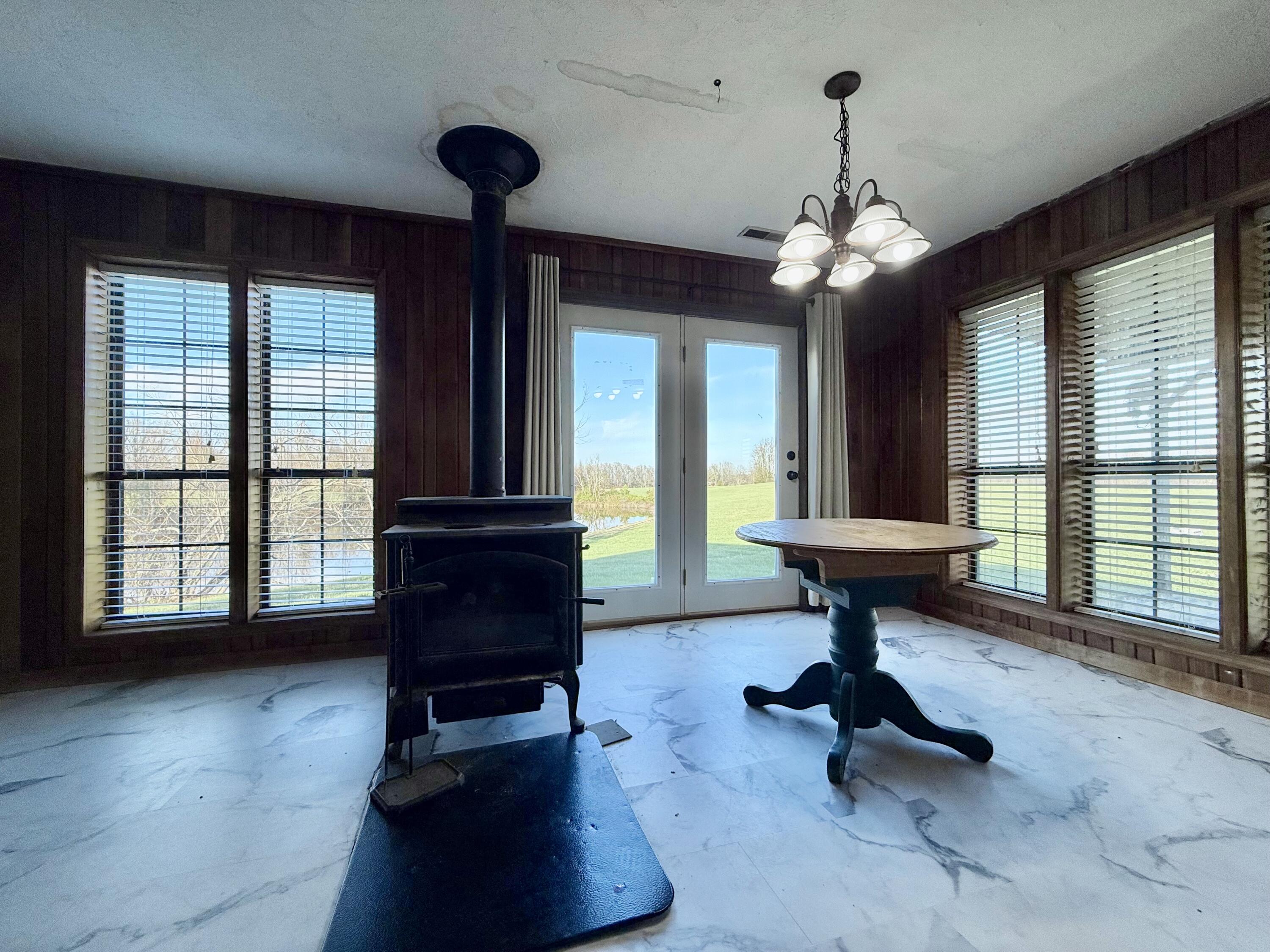 656 Thompson Road Property Photo 12