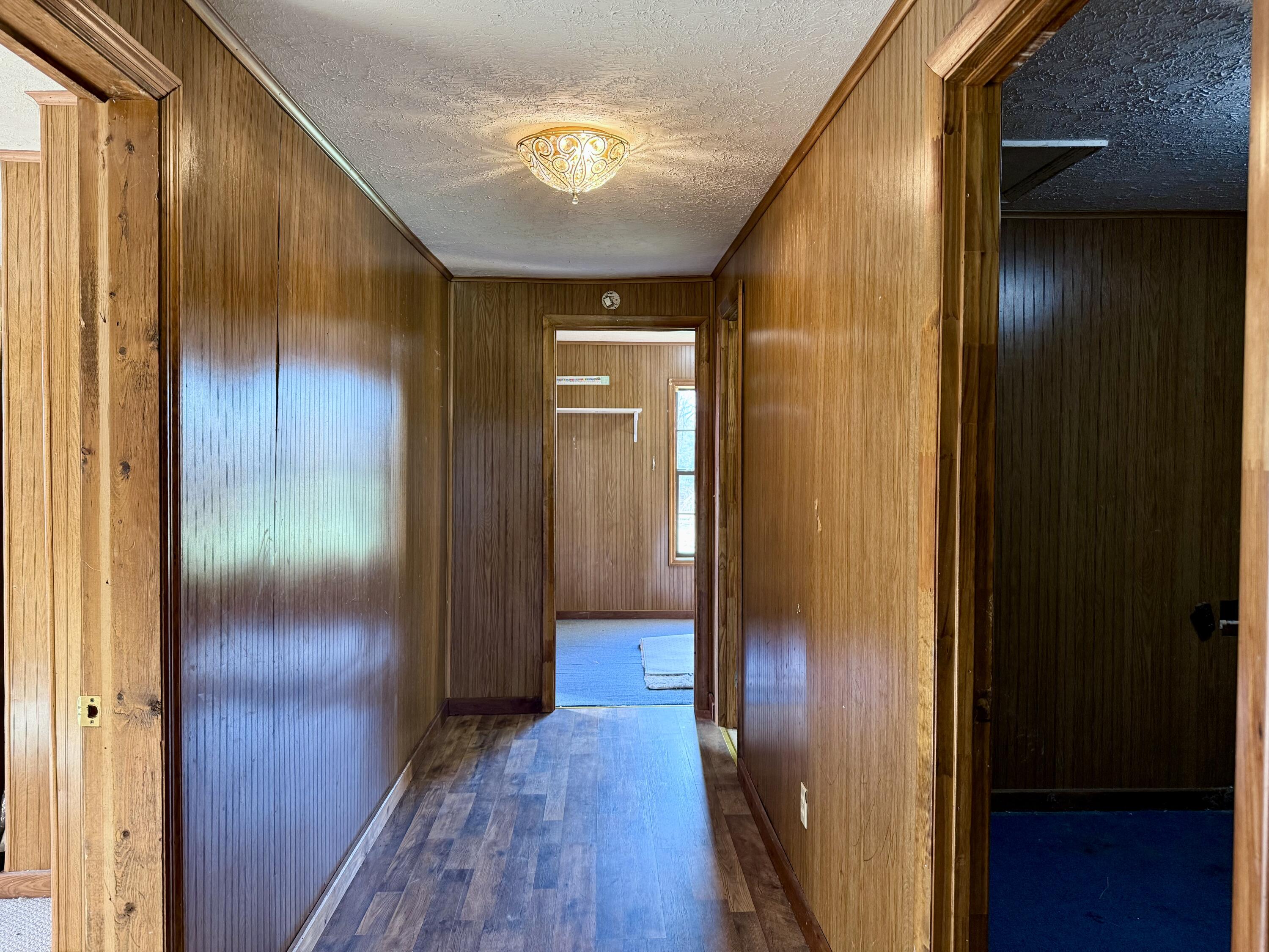 656 Thompson Road Property Photo 14