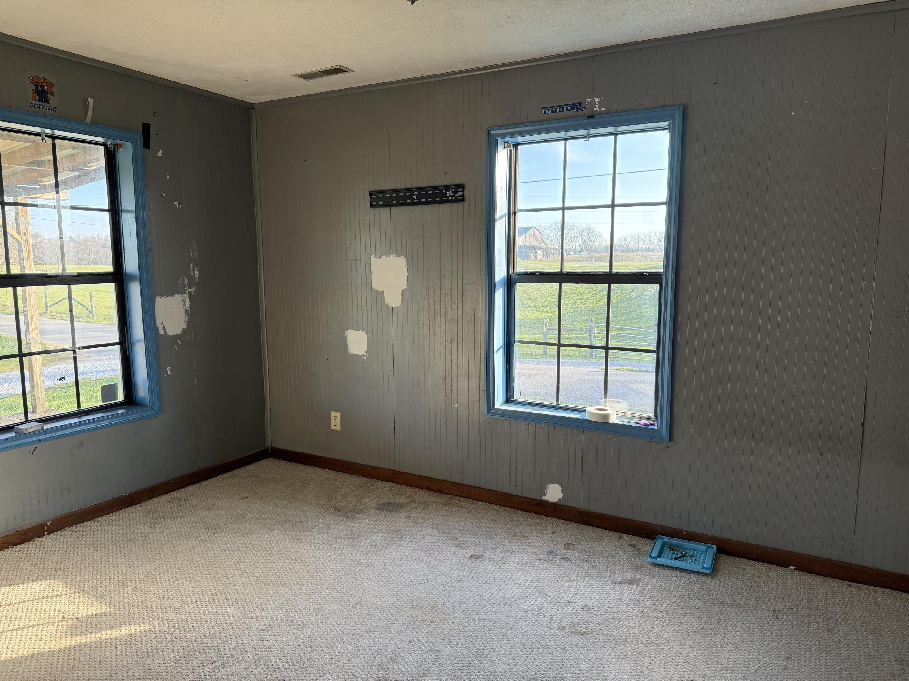 656 Thompson Road Property Photo 22