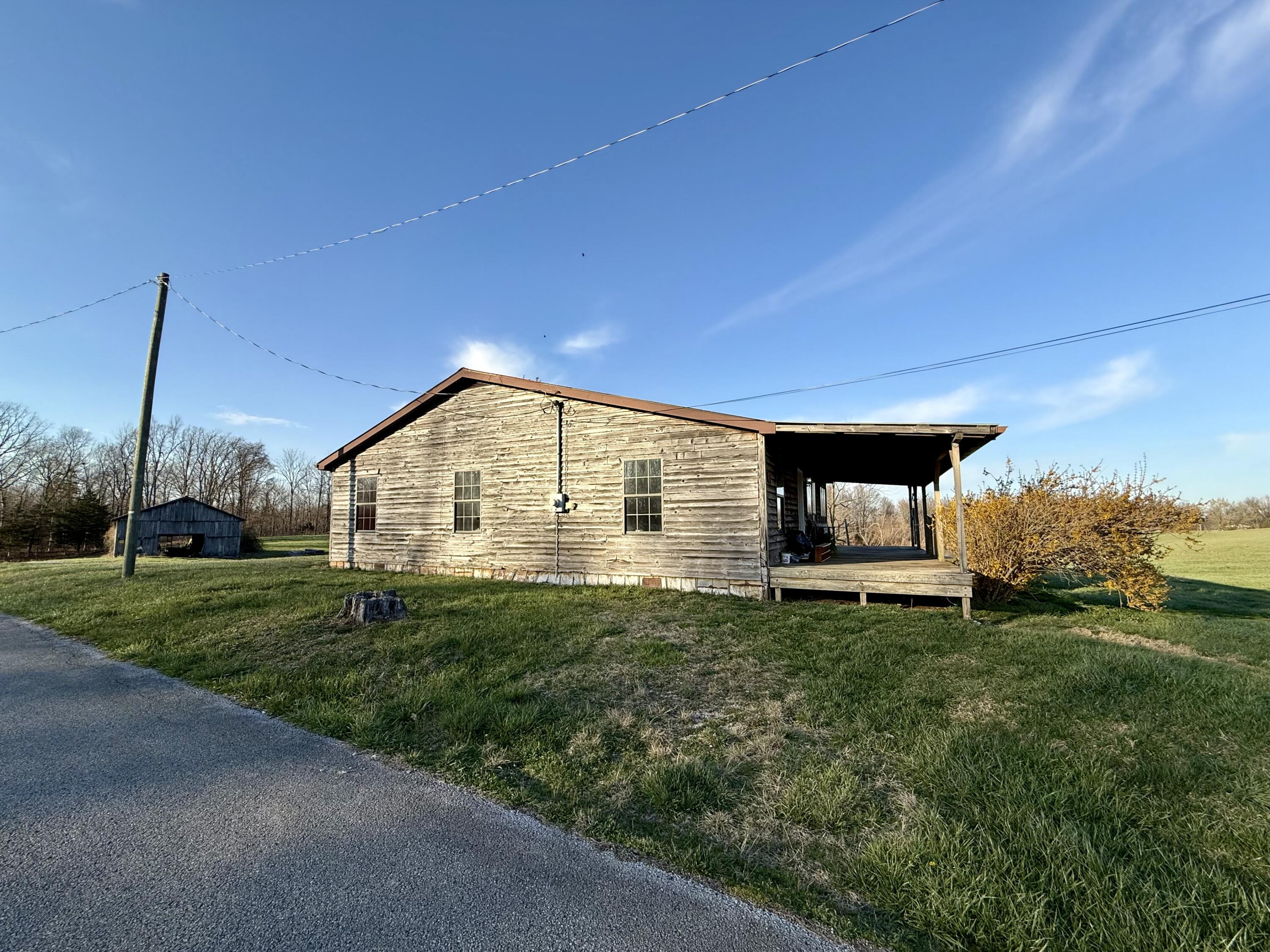 656 Thompson Road Property Photo 26