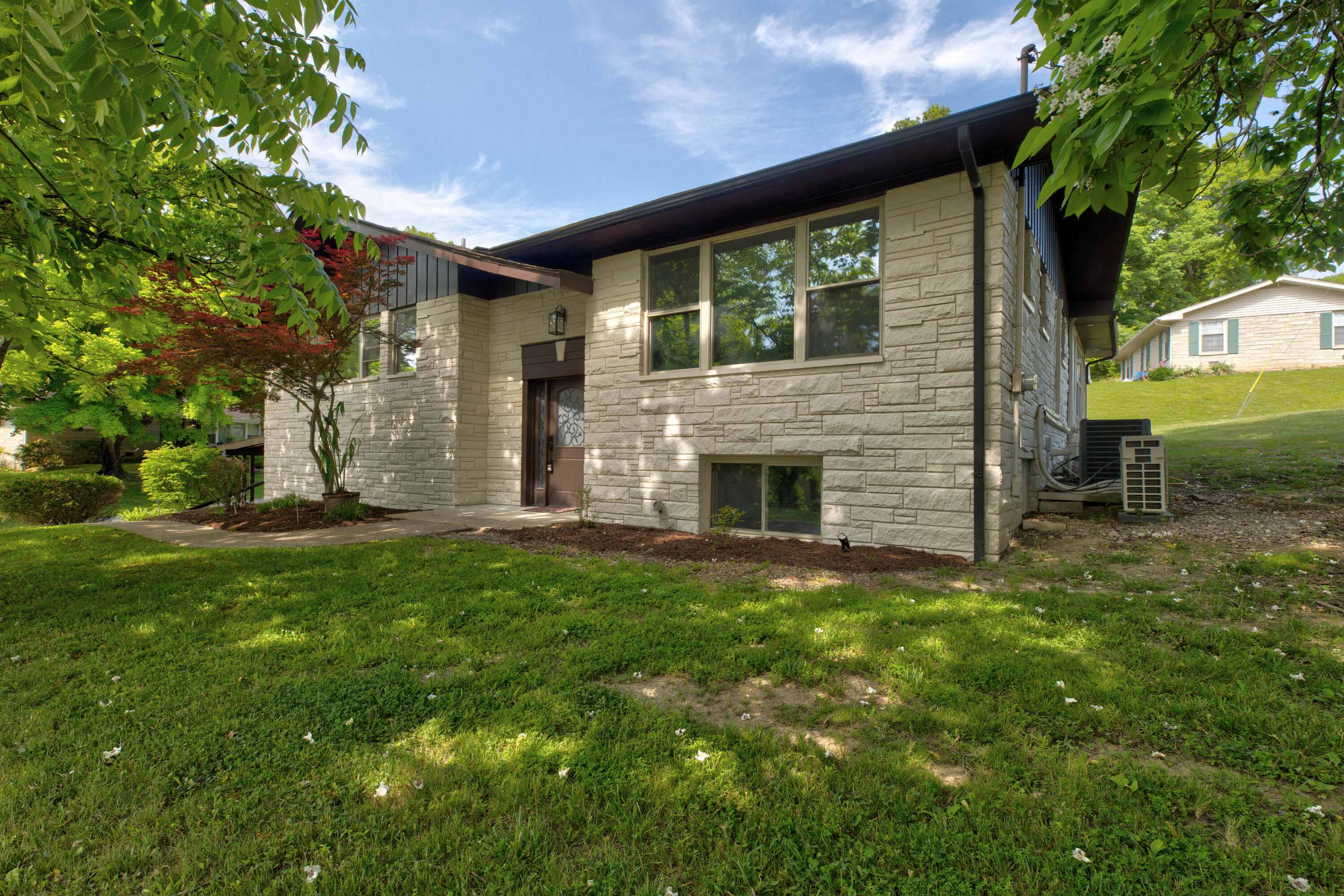 609 Crestview Lane Property Photo 11
