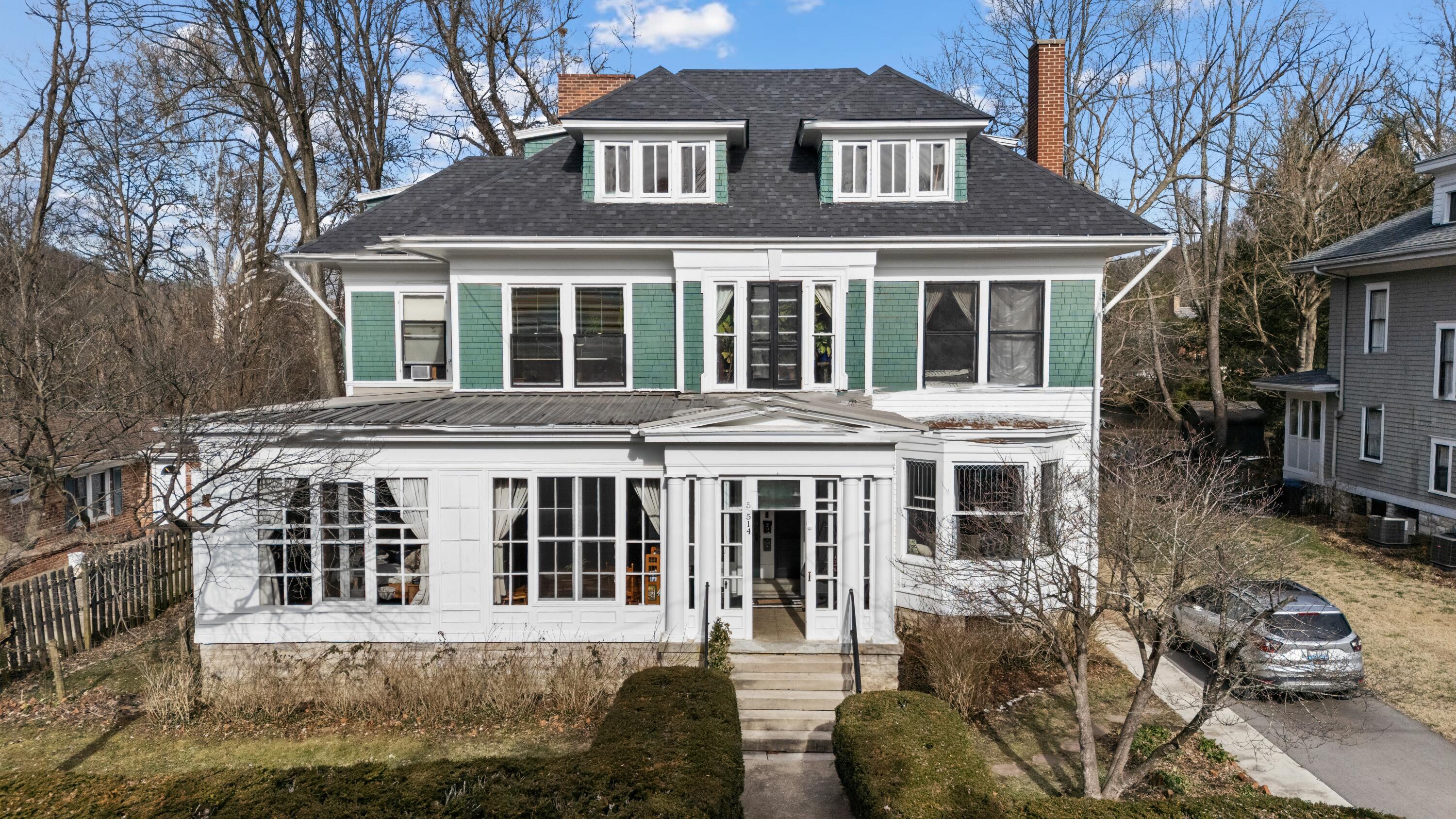 514 Wapping Street Property Photo 1