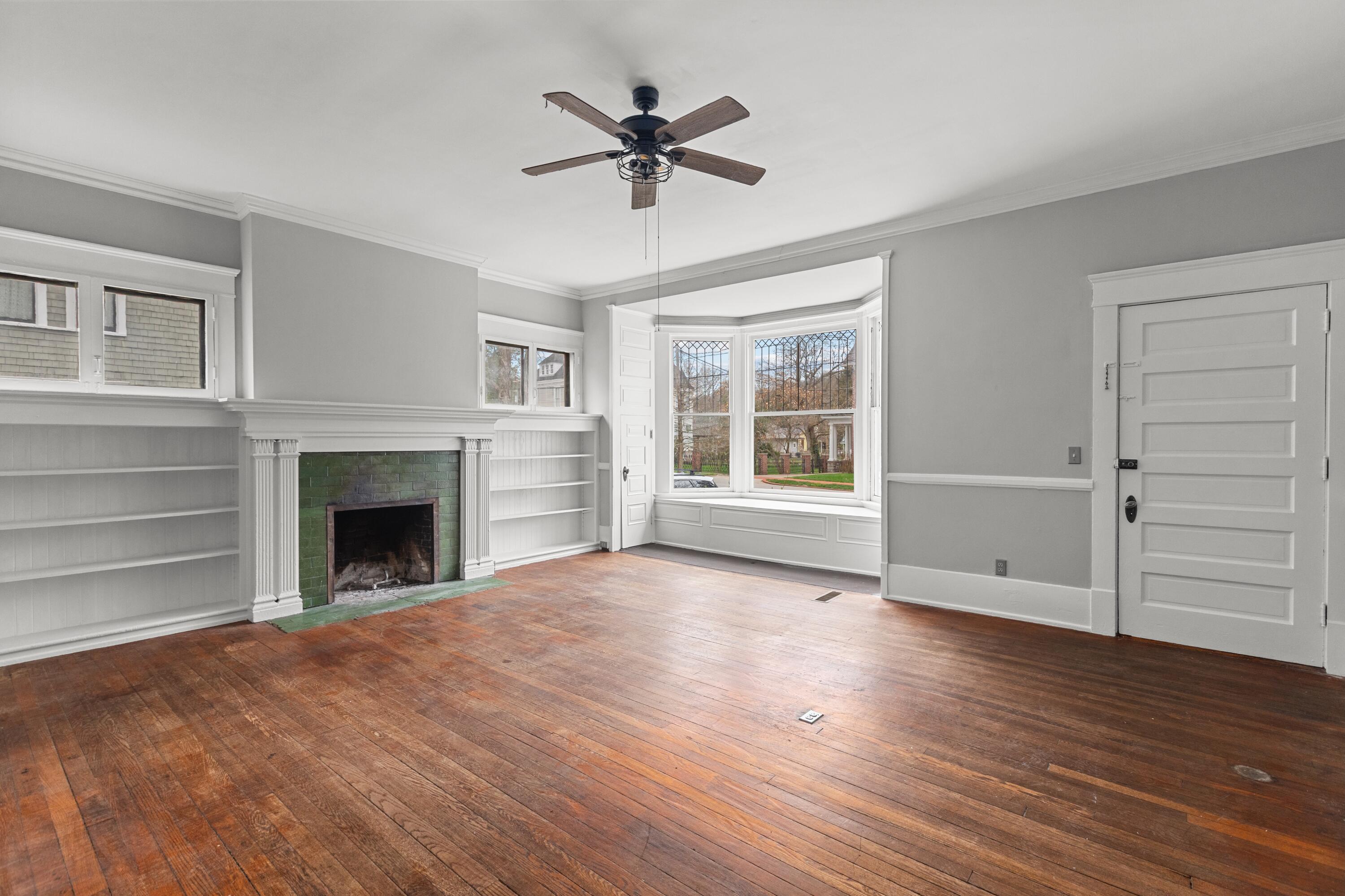 514 Wapping Street Property Photo 5