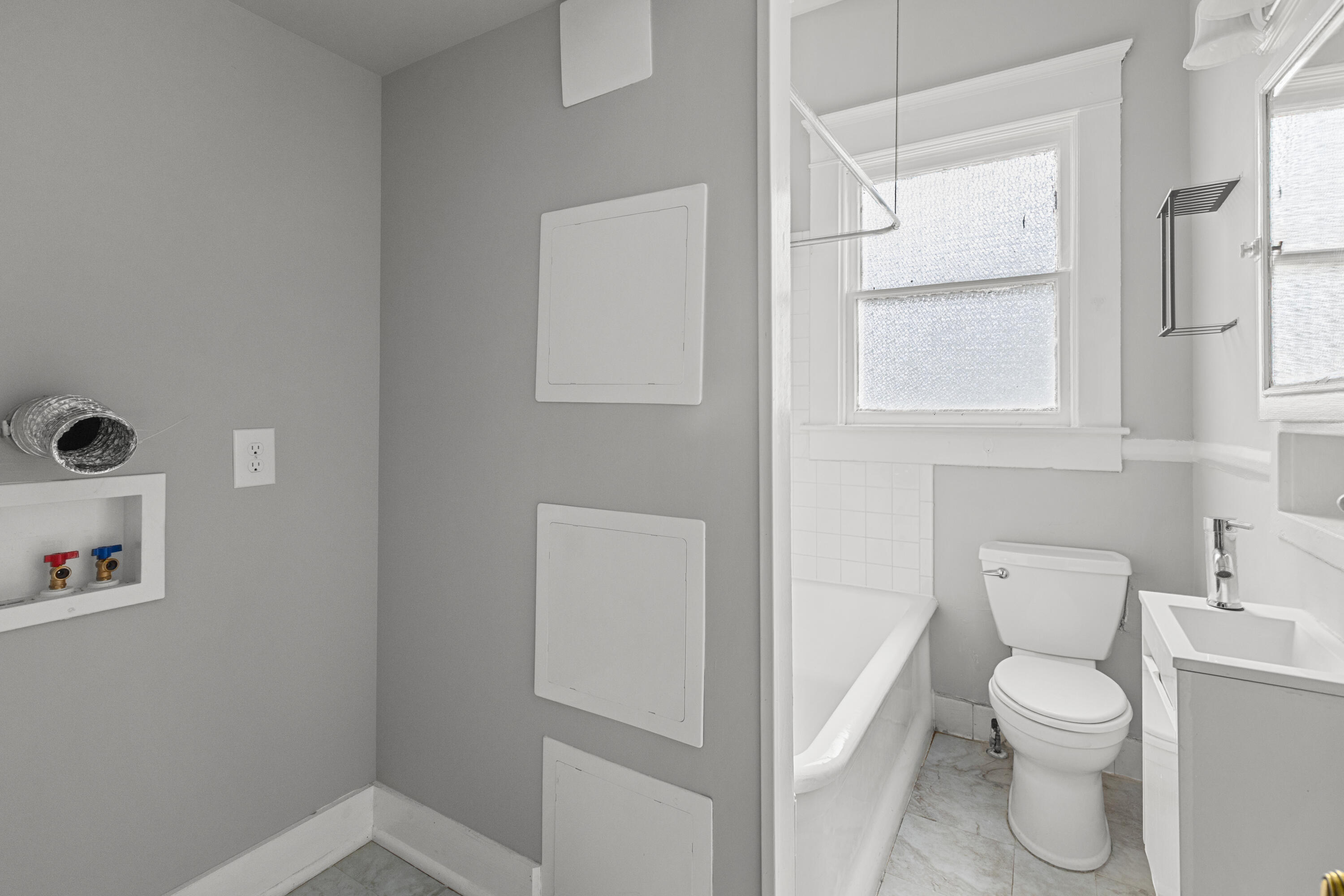 514 Wapping Street Property Photo 11