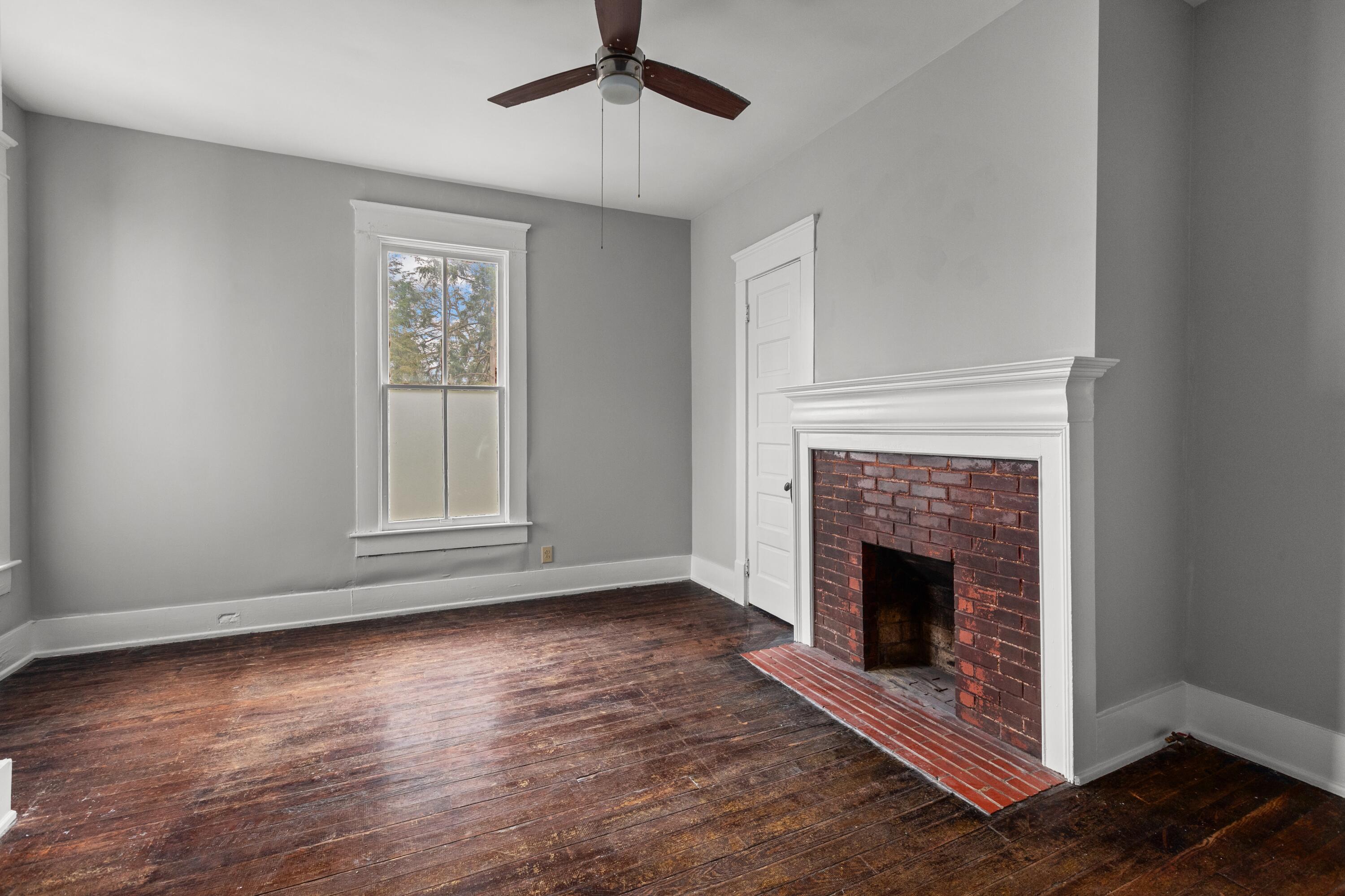 514 Wapping Street Property Photo 14