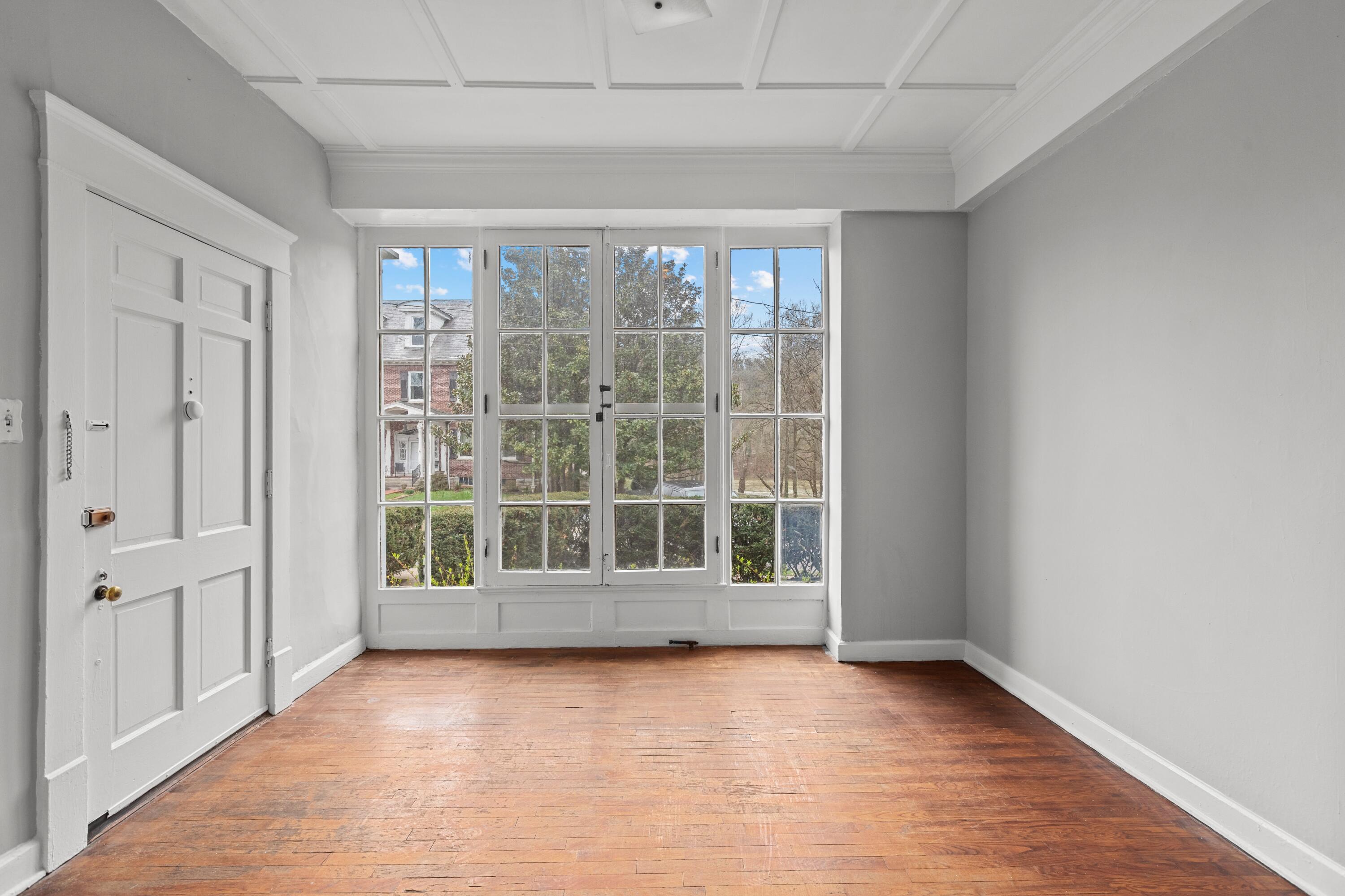 514 Wapping Street Property Photo 26