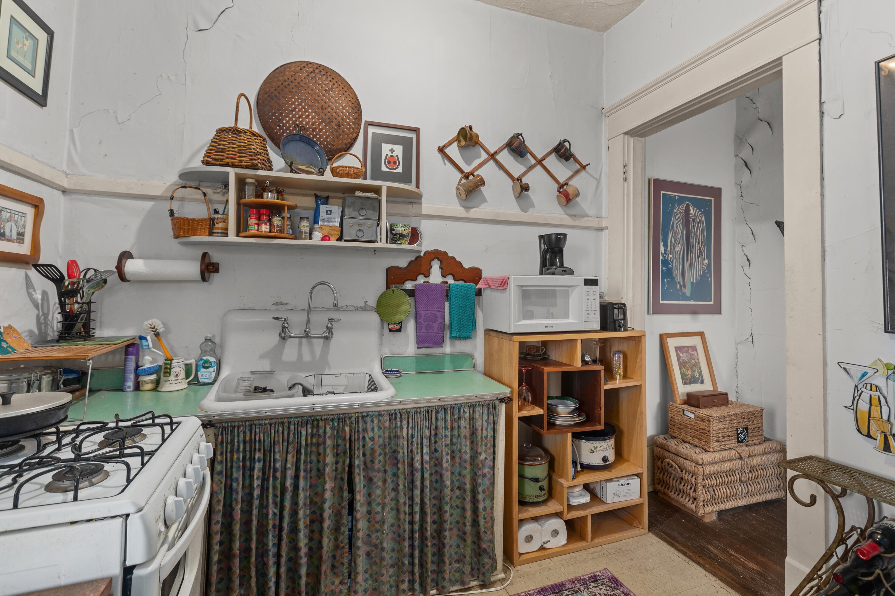 514 Wapping Street Property Photo 31