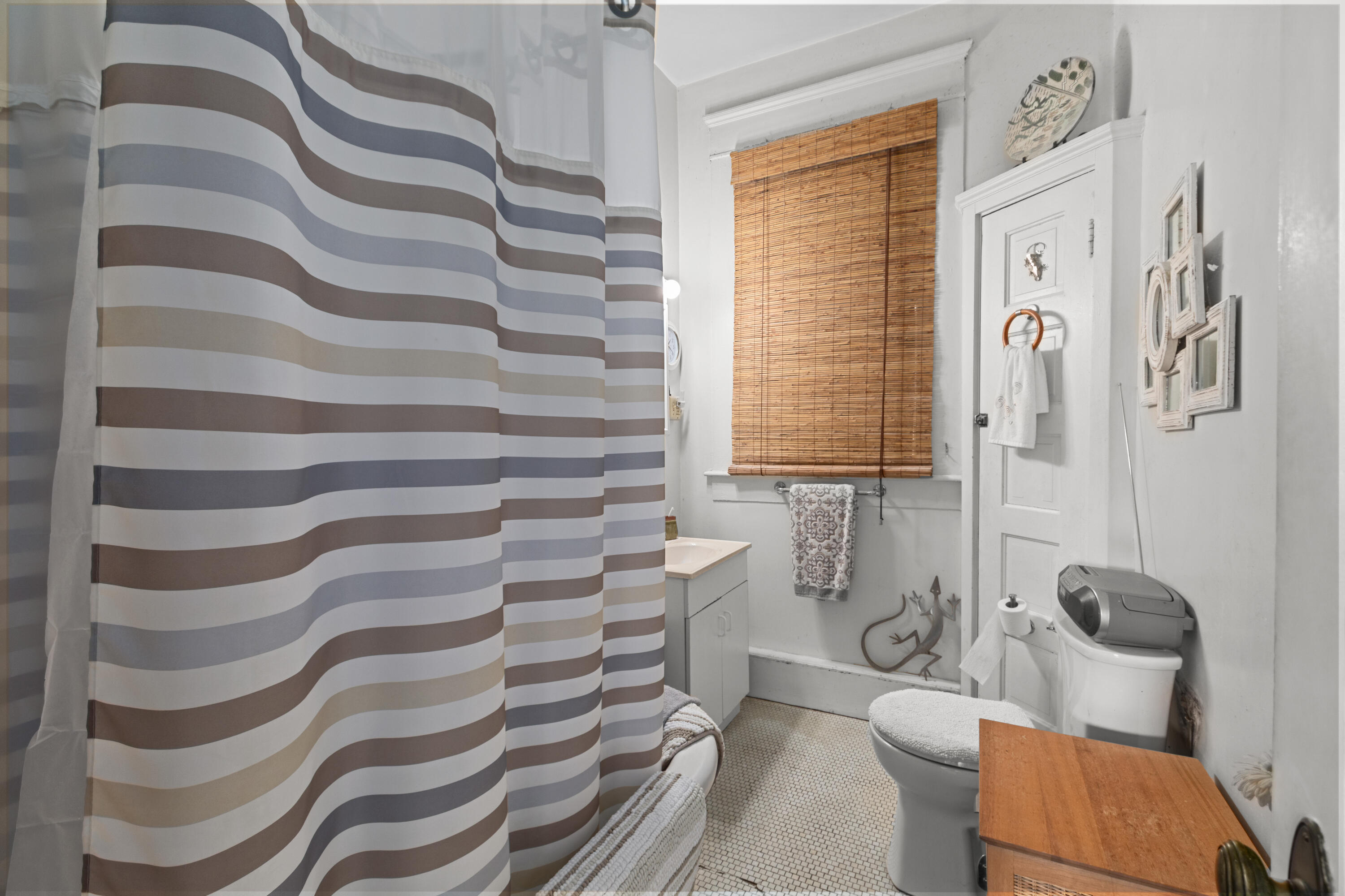514 Wapping Street Property Photo 32