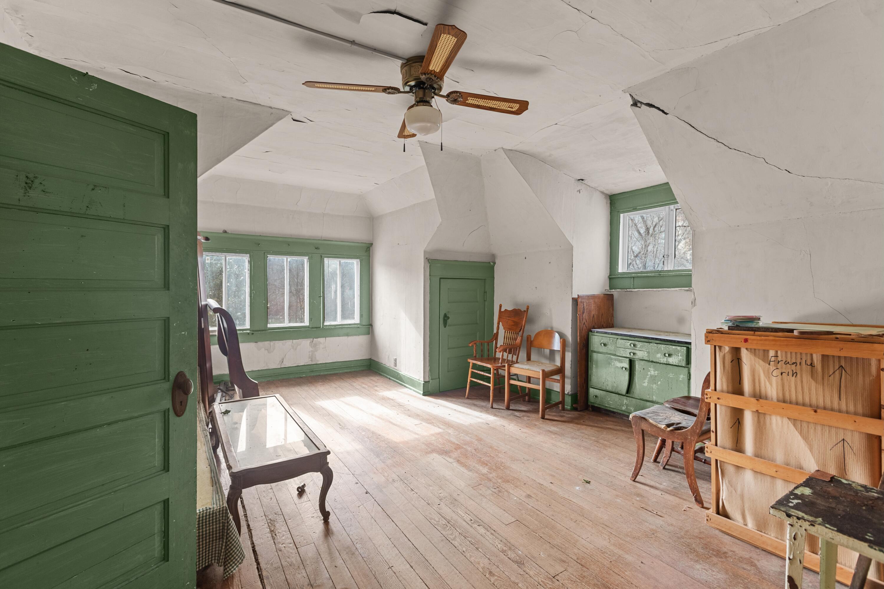 514 Wapping Street Property Photo 39