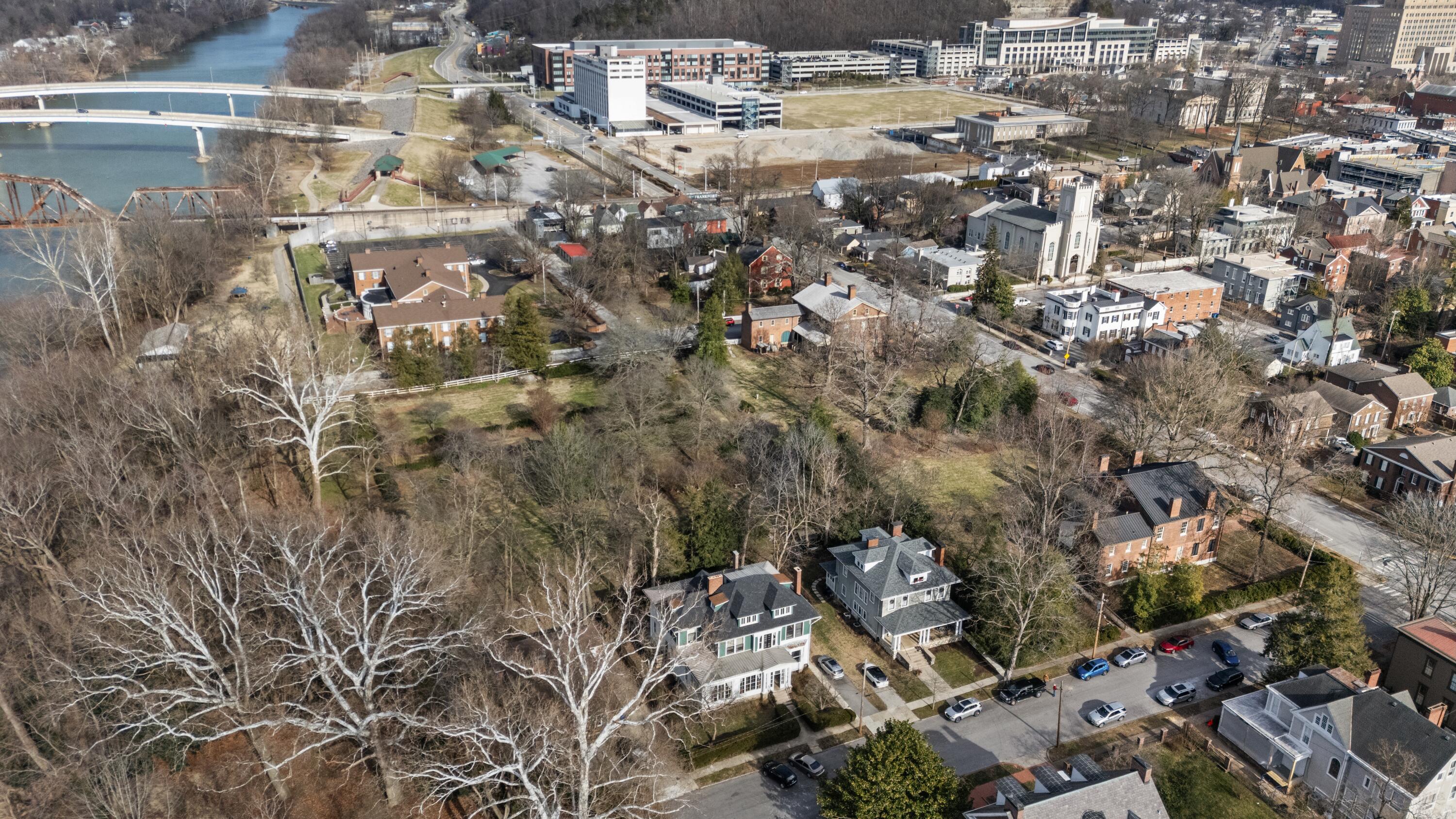 514 Wapping Street Property Photo 45