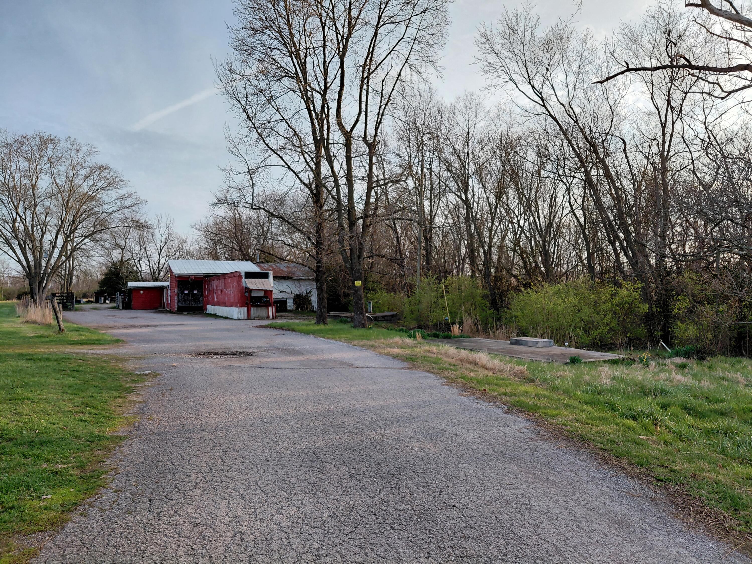1534 Mackville Road Property Photo 4