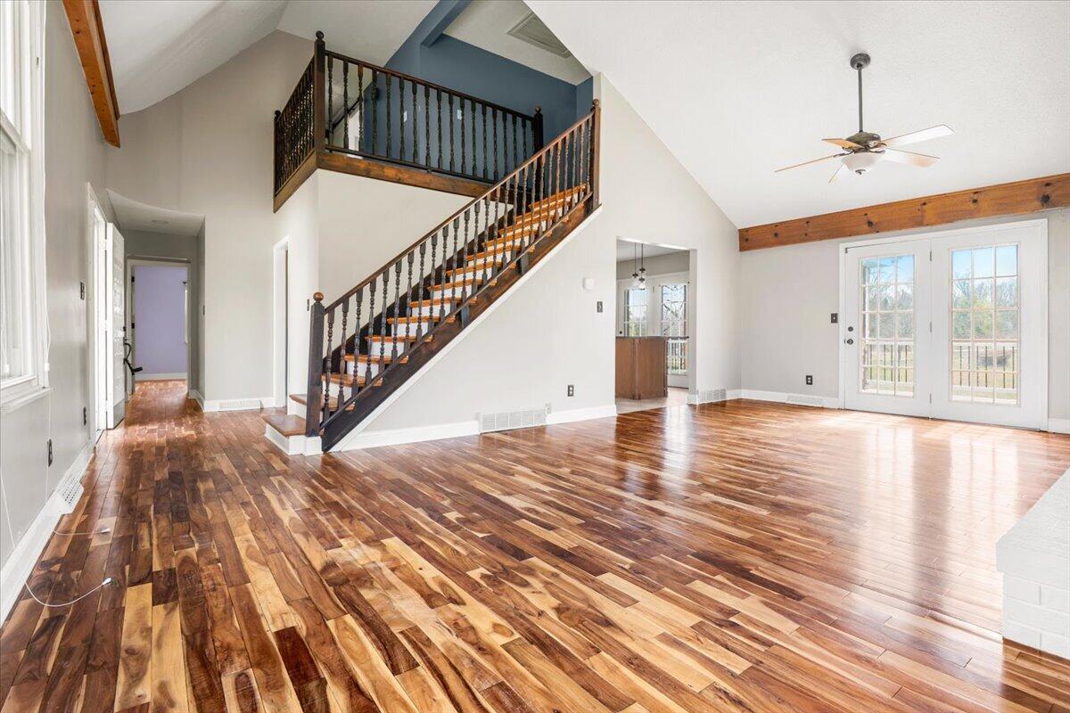 32 Meadow Brook Drive Property Photo 8