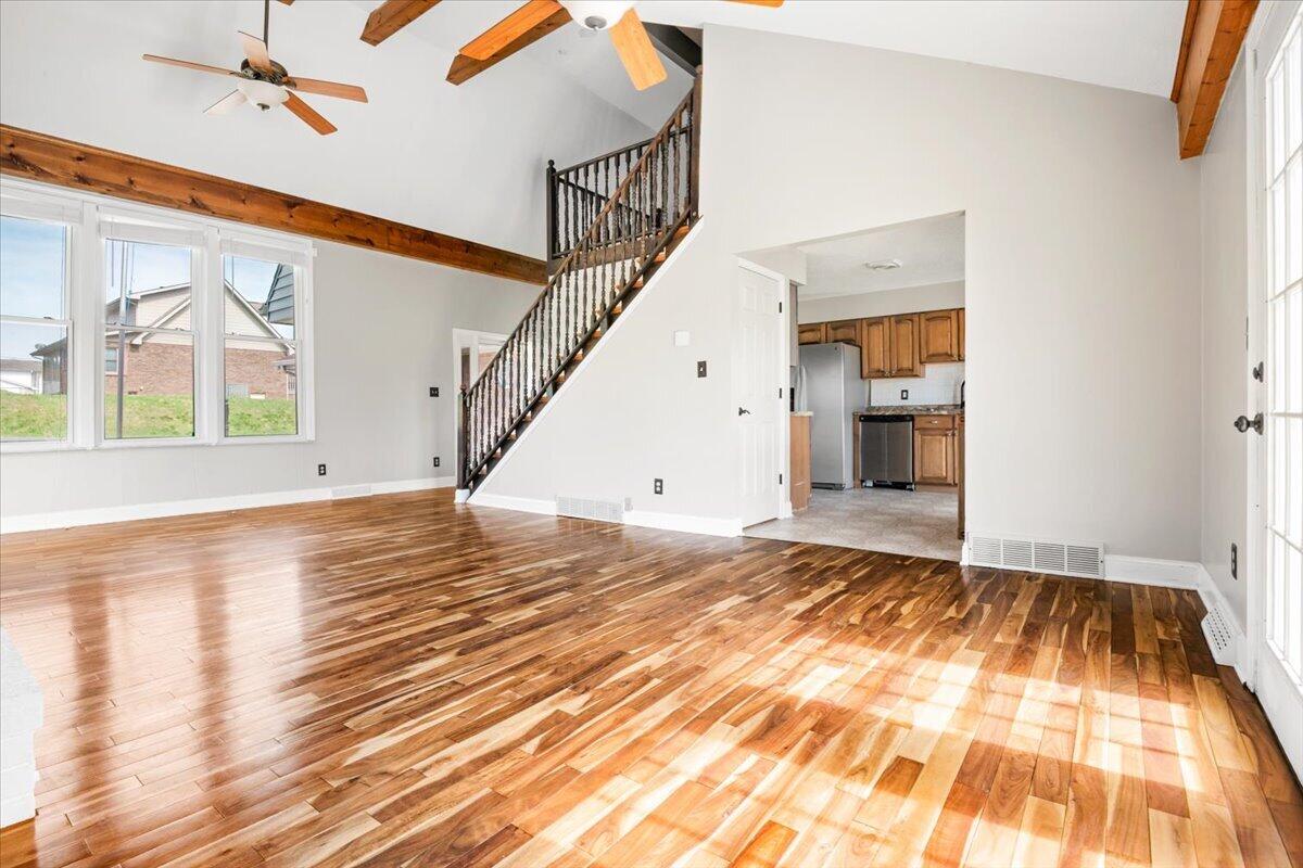 32 Meadow Brook Drive Property Photo 9
