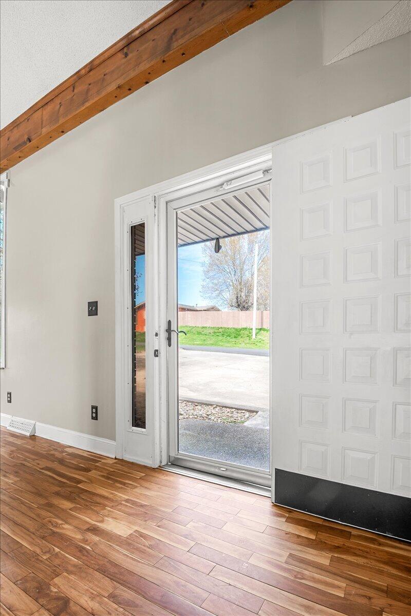 32 Meadow Brook Drive Property Photo 24