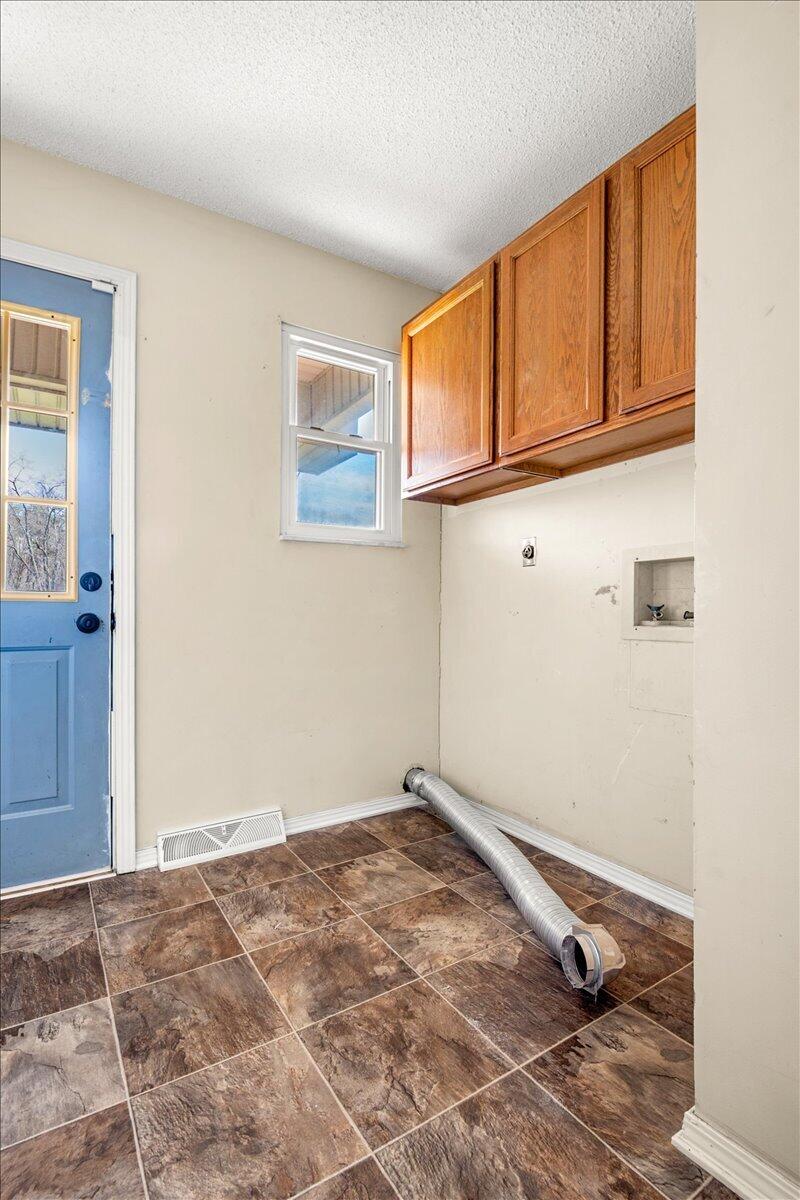 32 Meadow Brook Drive Property Photo 33