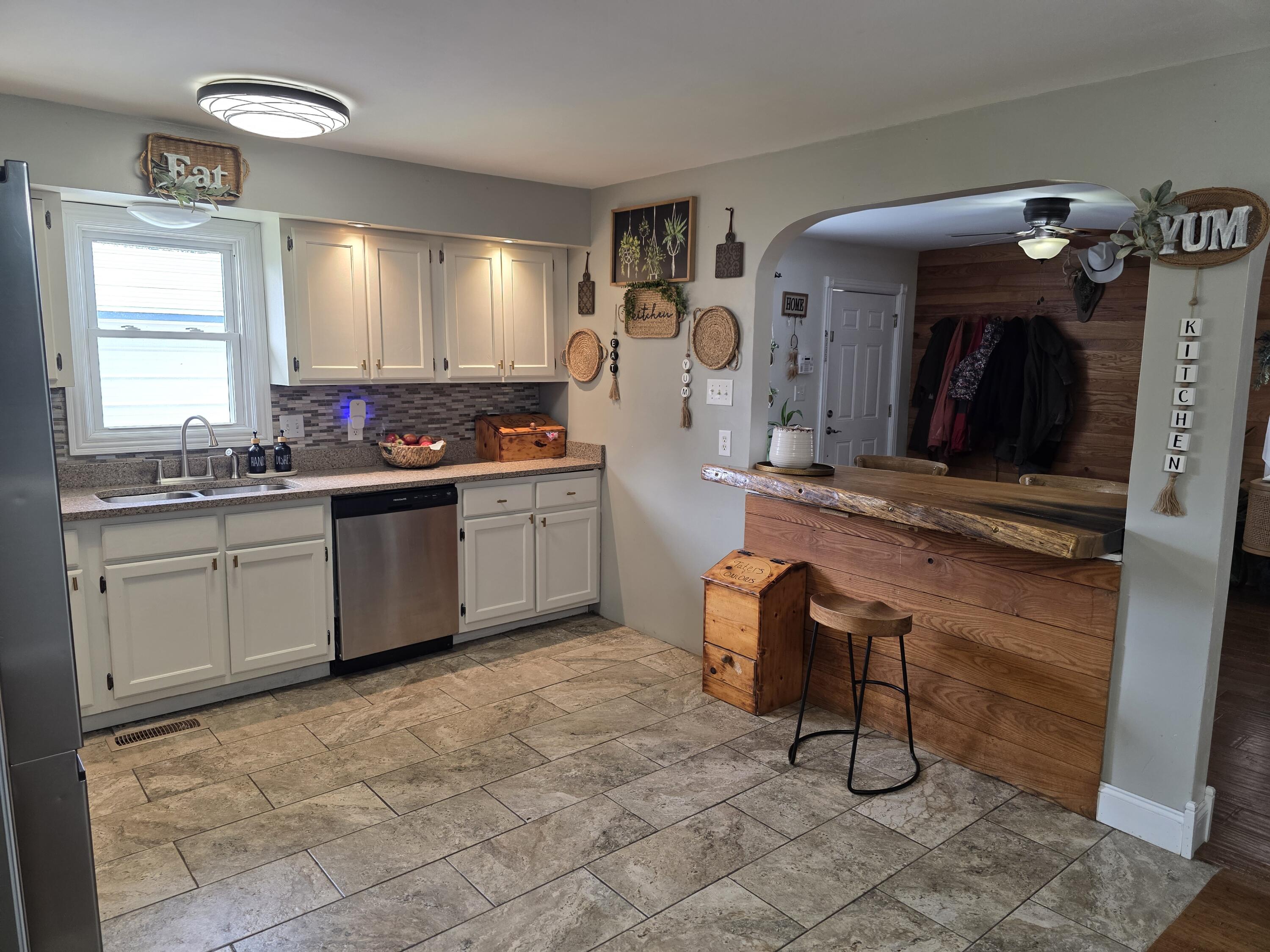 617 Hensley Road Property Photo 17