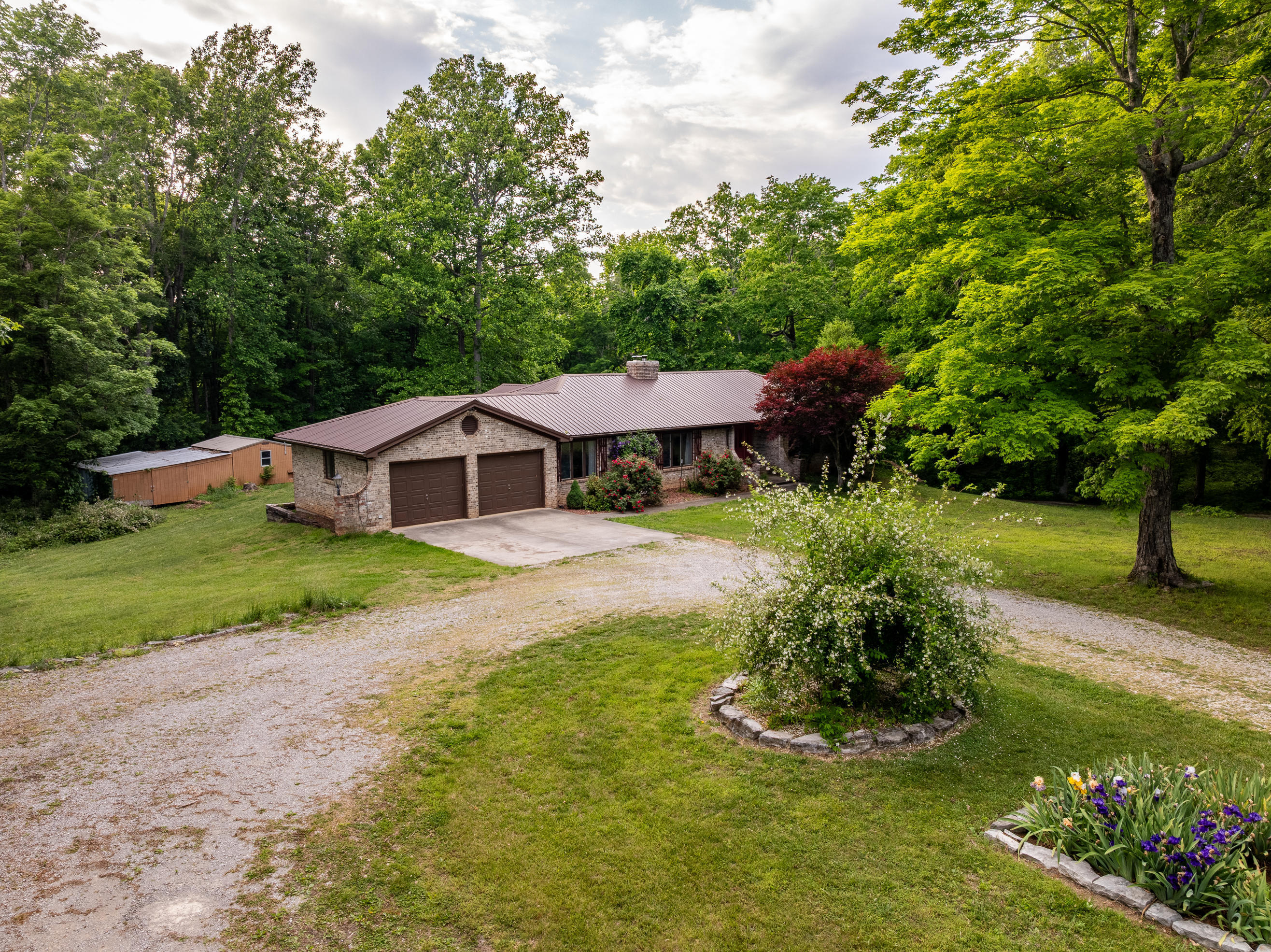 815 Jr Phipps Road Property Photo 3