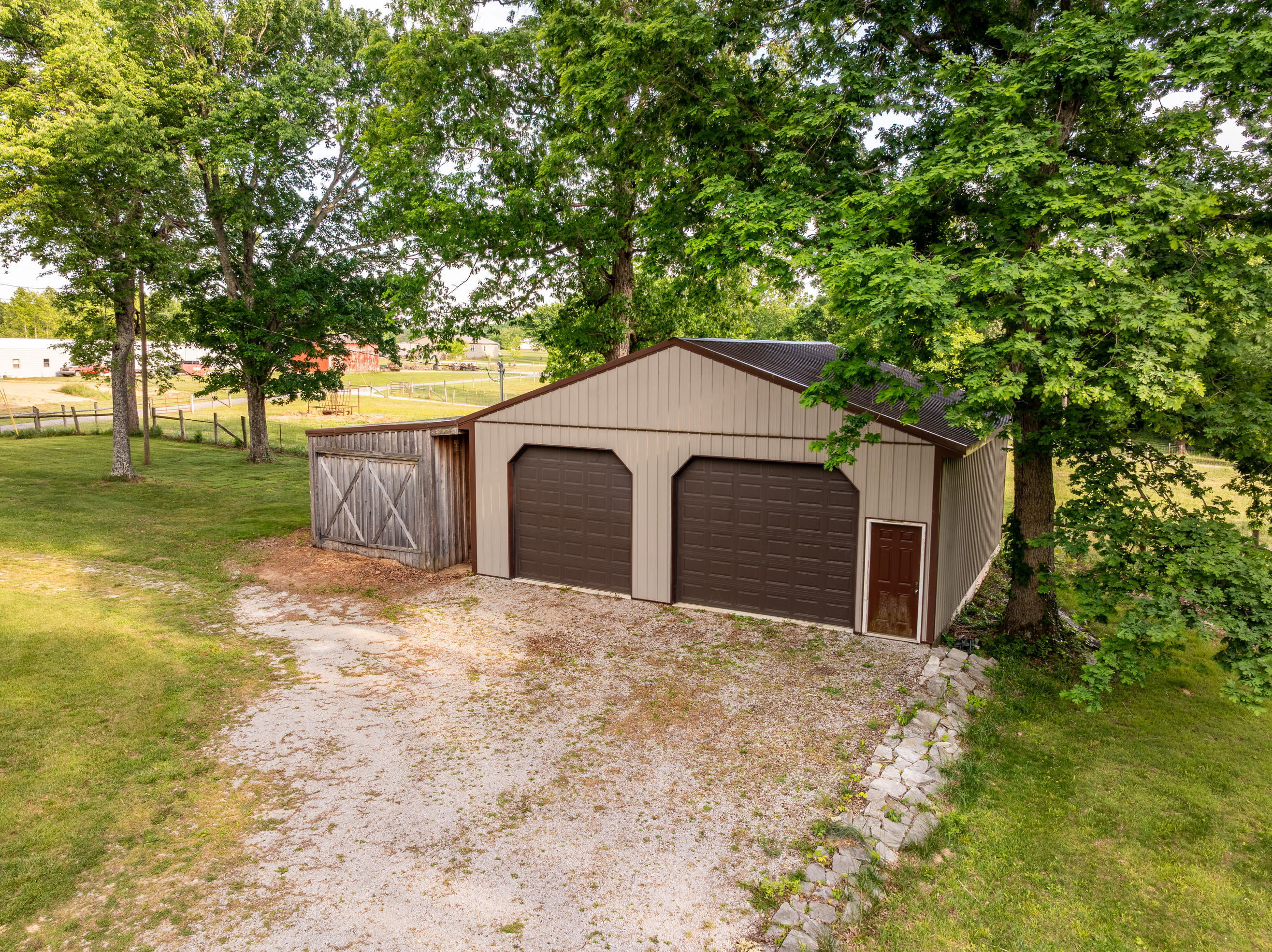 815 Jr Phipps Road Property Photo 4