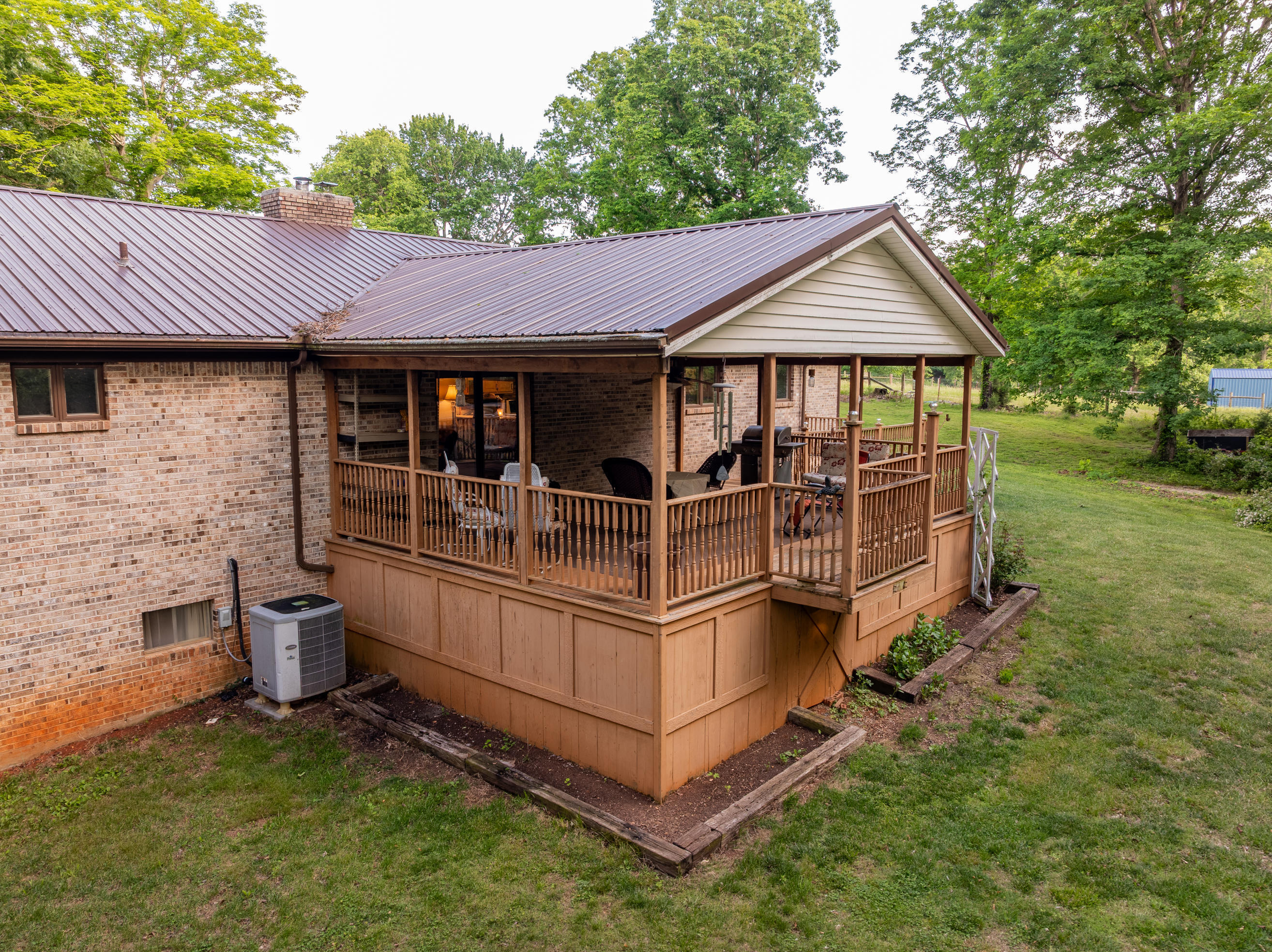 815 Jr Phipps Road Property Photo 8