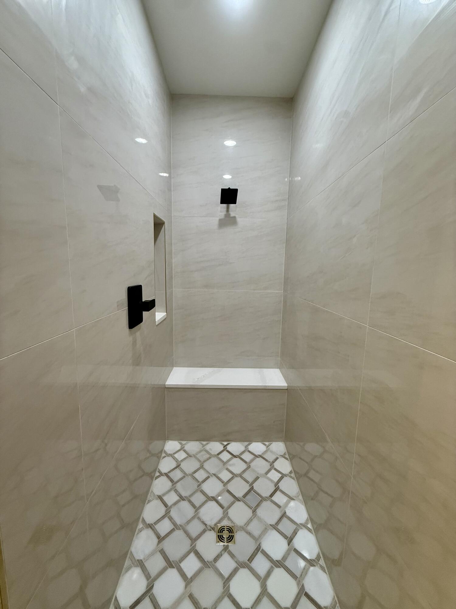 118 Oreda Drive Property Photo 11