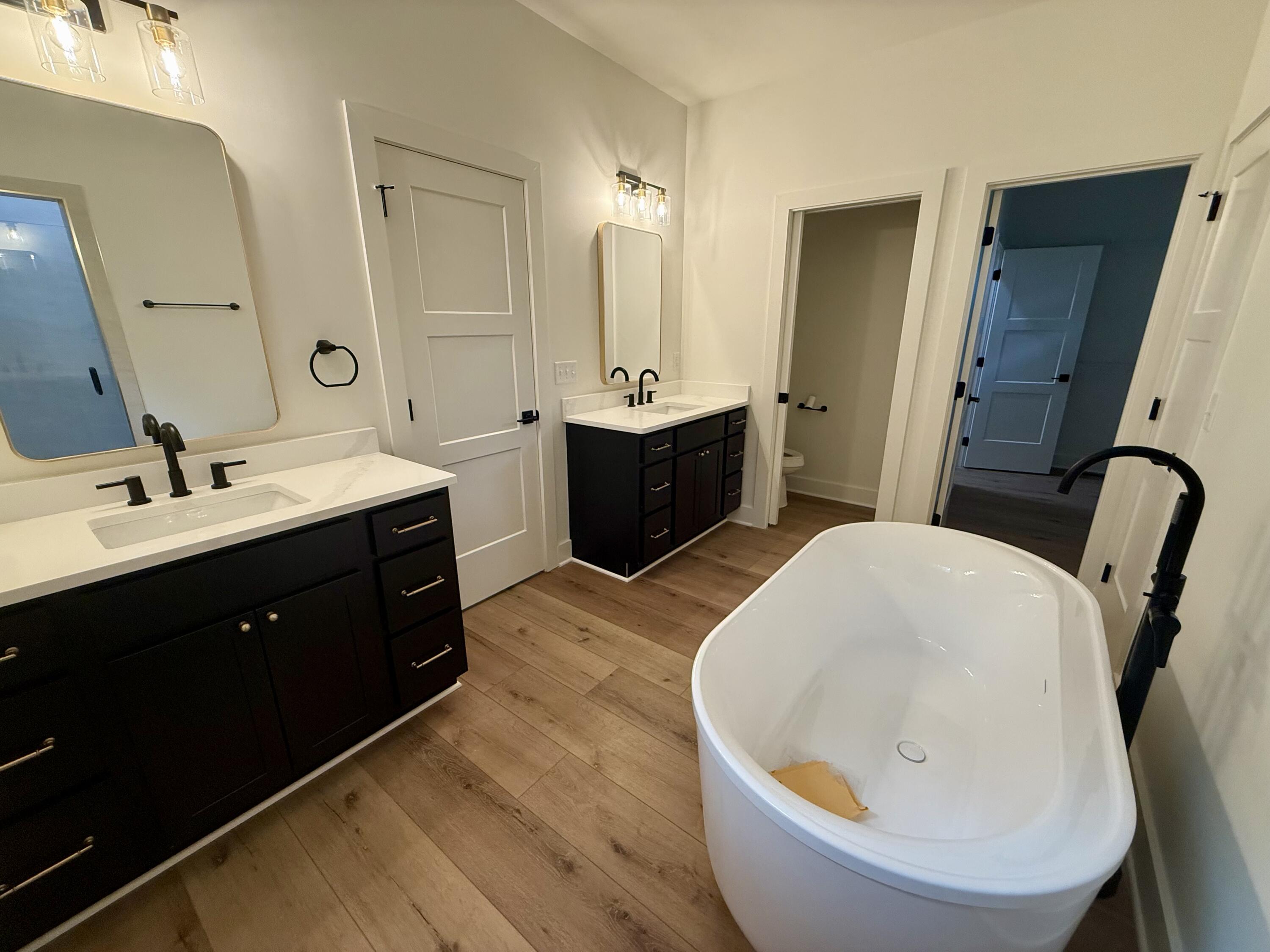 118 Oreda Drive Property Photo 41