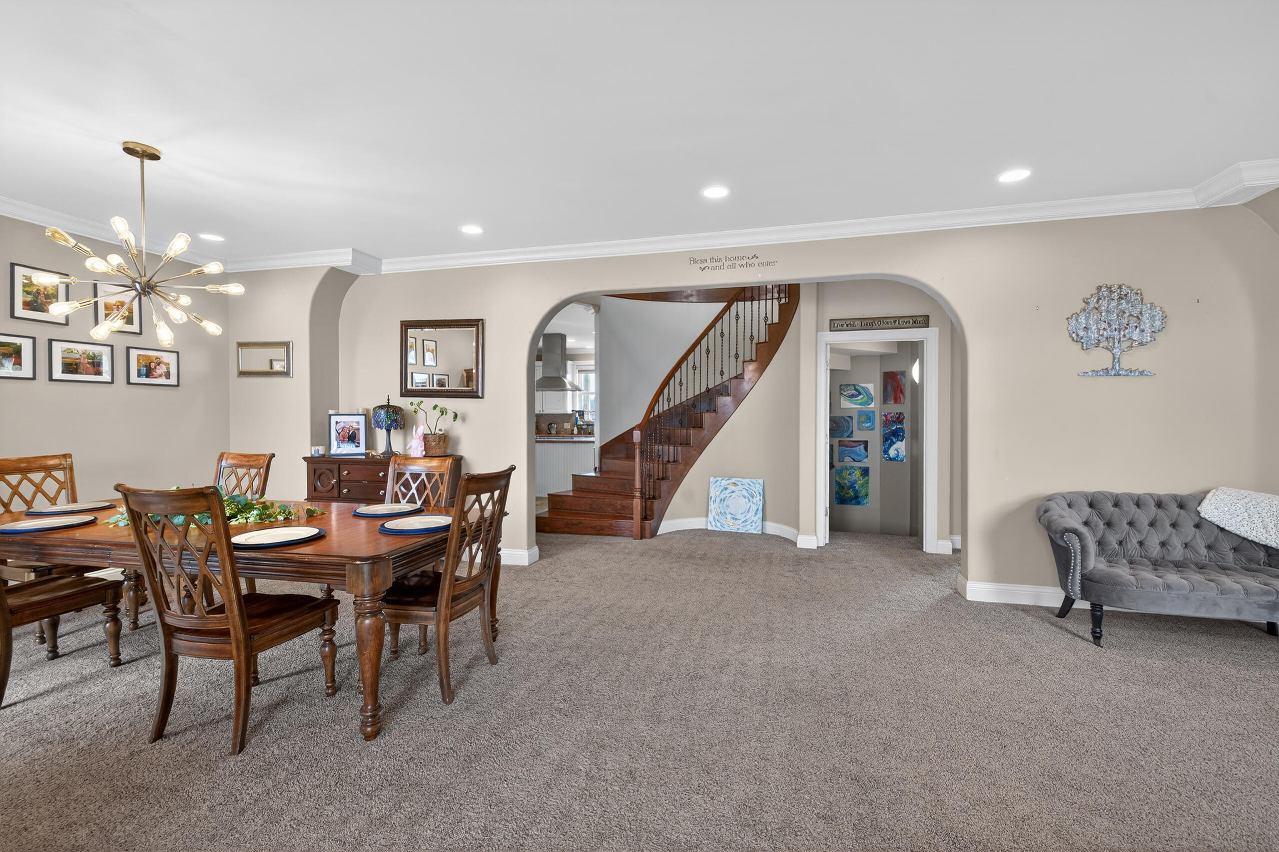202 Palisades Pointe Drive Property Photo 5