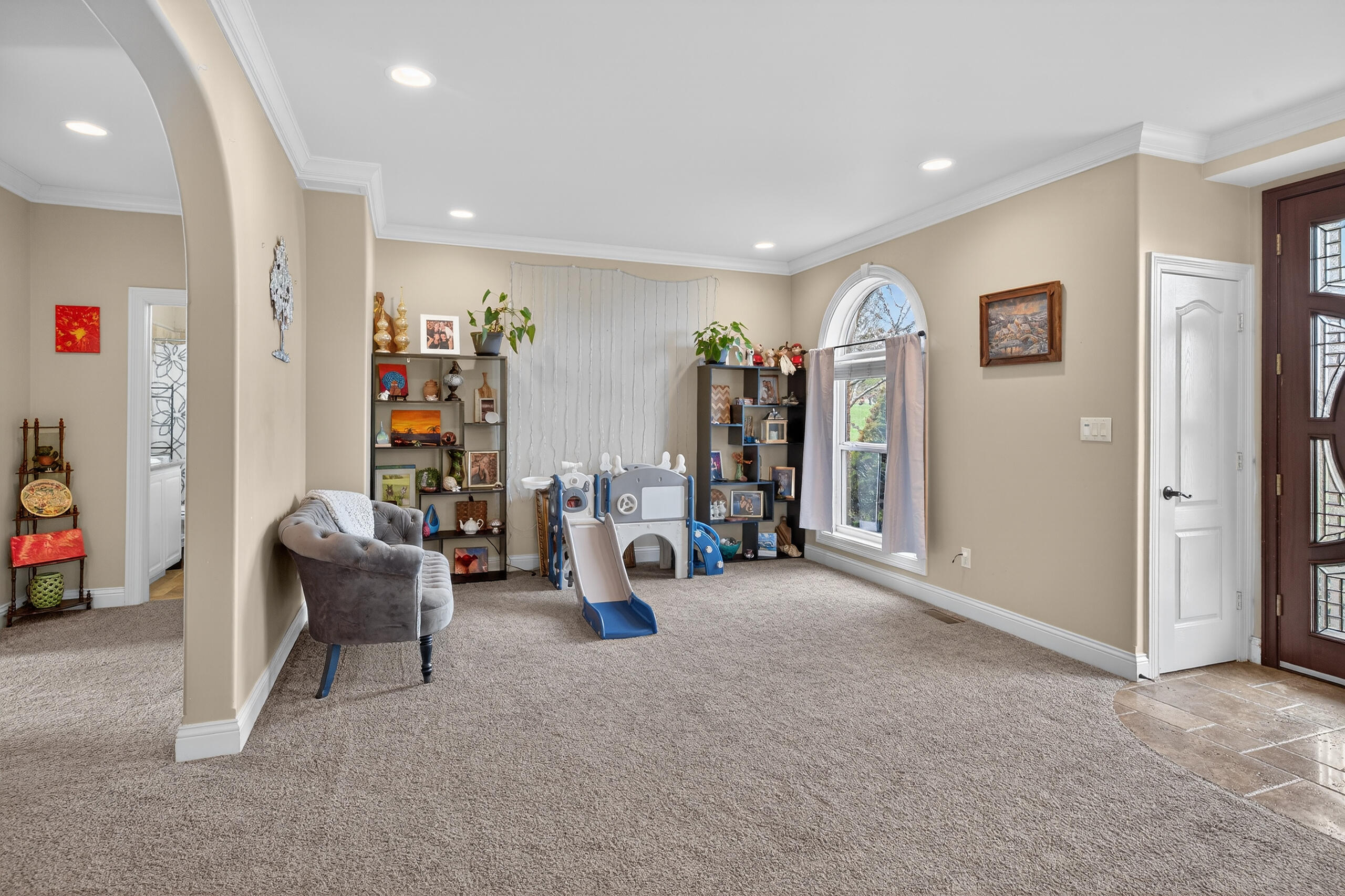 202 Palisades Pointe Drive Property Photo 8
