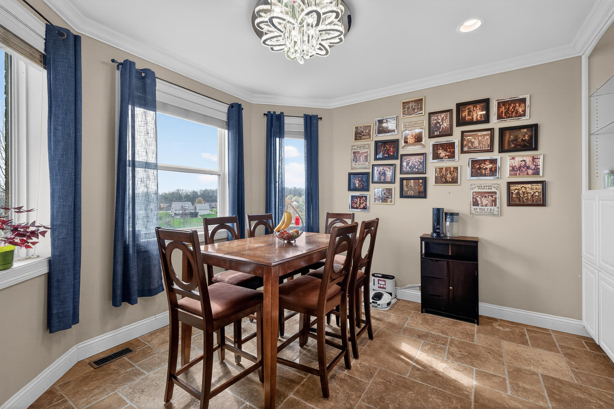 202 Palisades Pointe Drive Property Photo 15