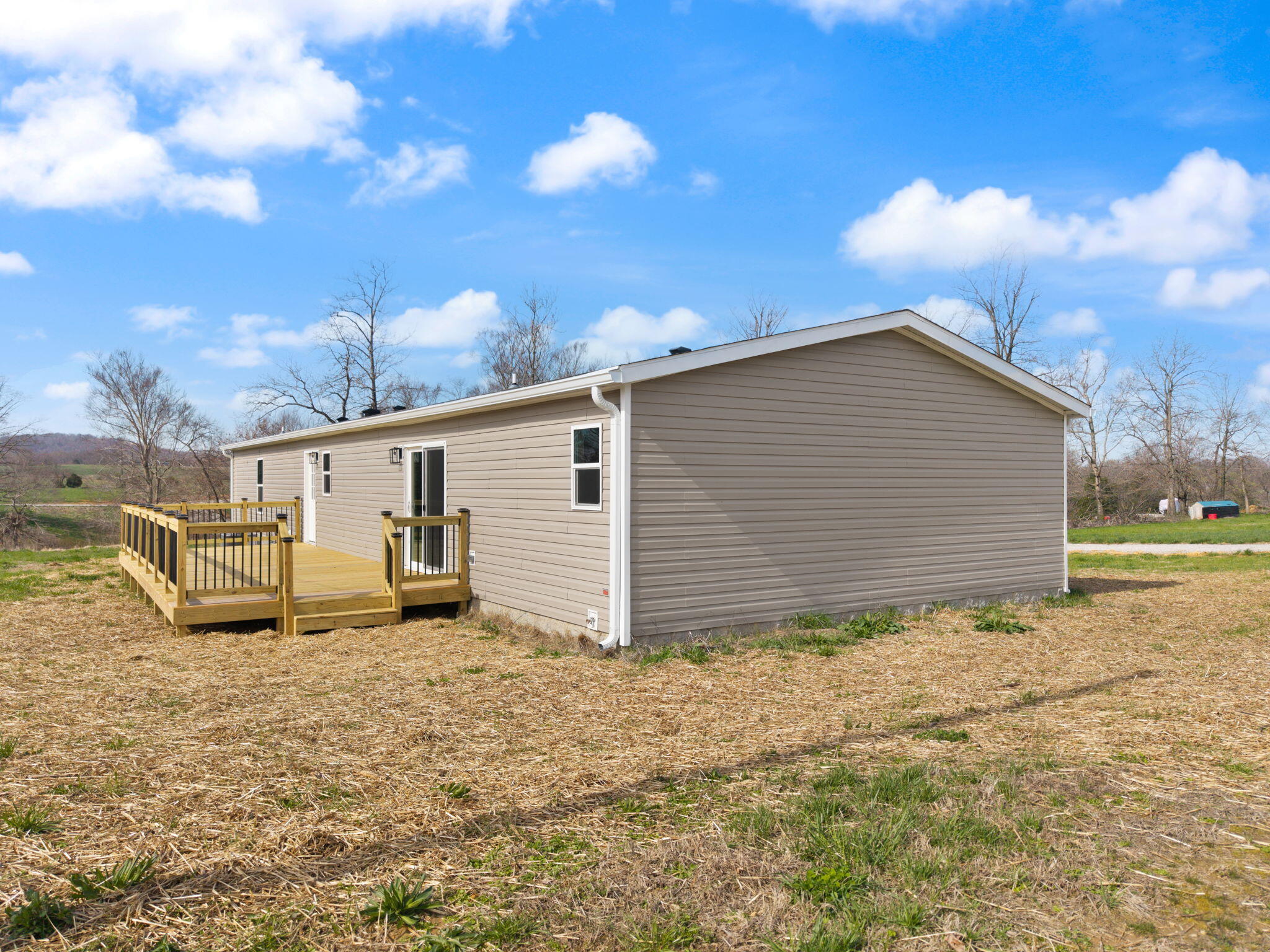 906 Denney Road Property Photo 7
