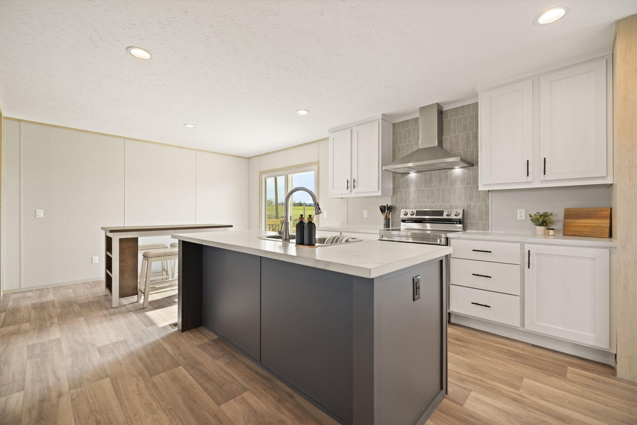 906 Denney Road Property Photo 35