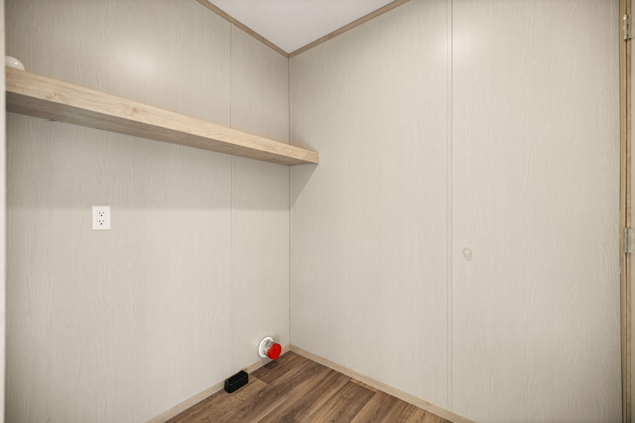 906 Denney Road Property Photo 39