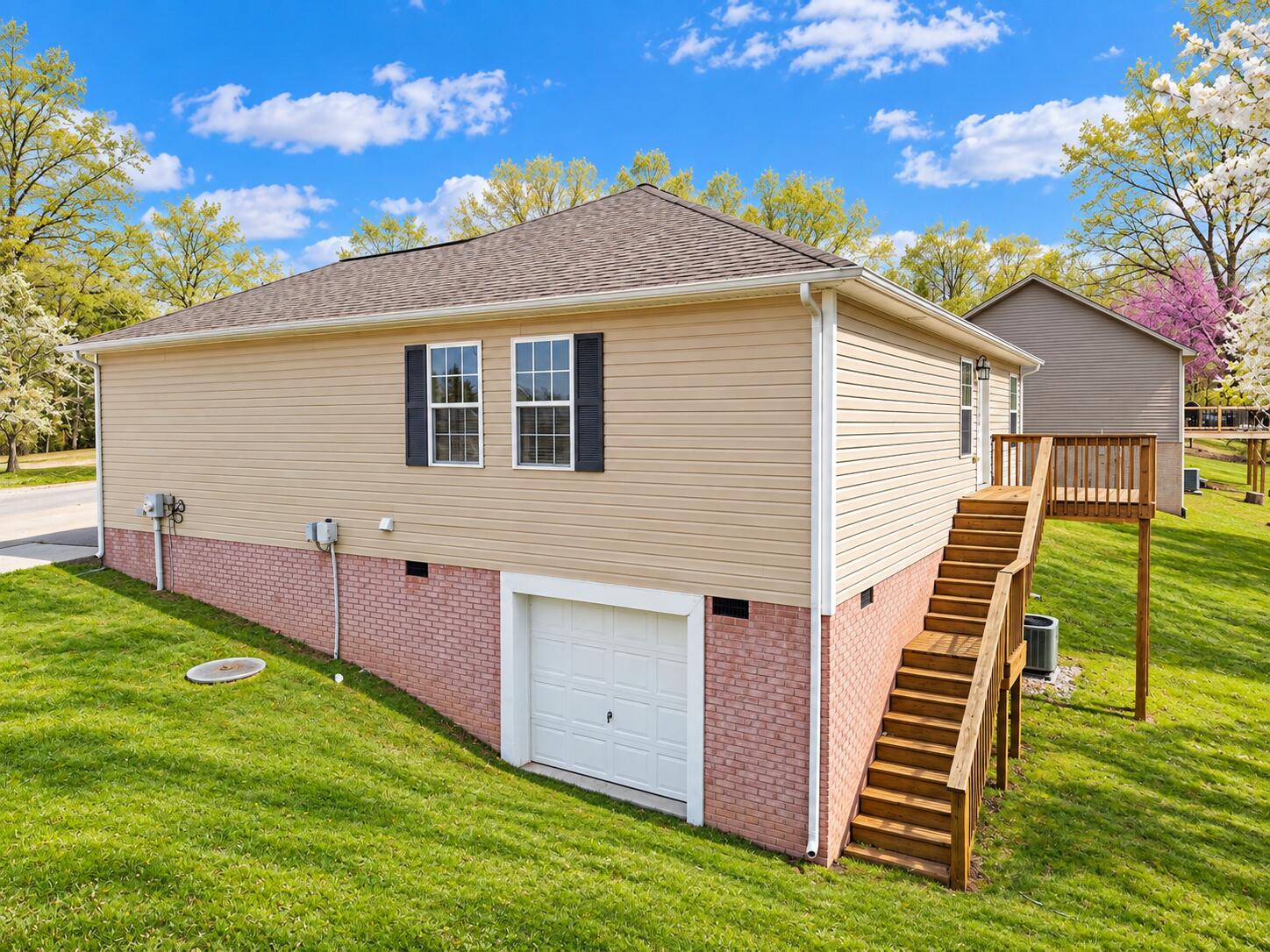 1299 E Pittsburg Church Road Property Photo 4