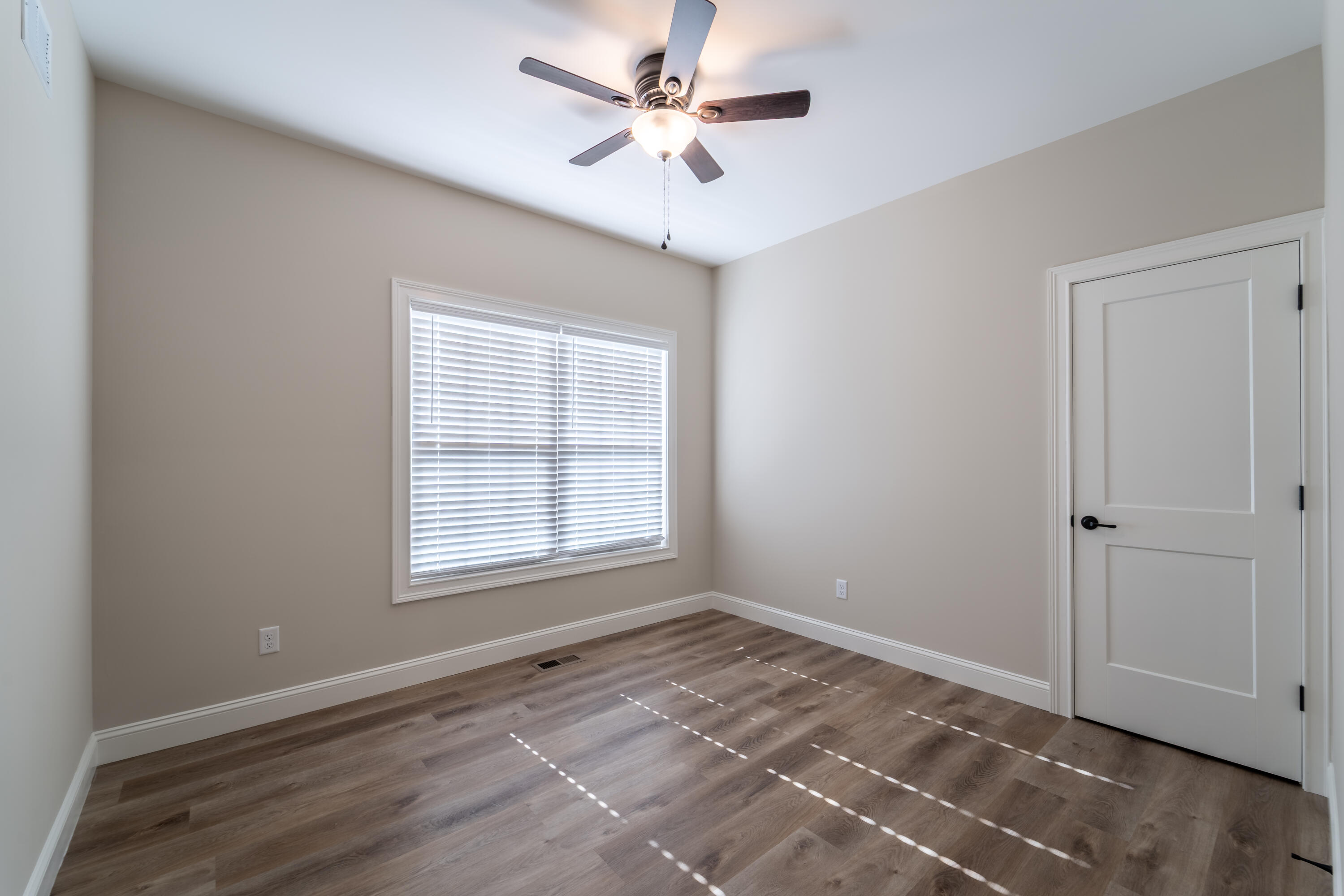 177 Central Park Avenue Property Photo 33