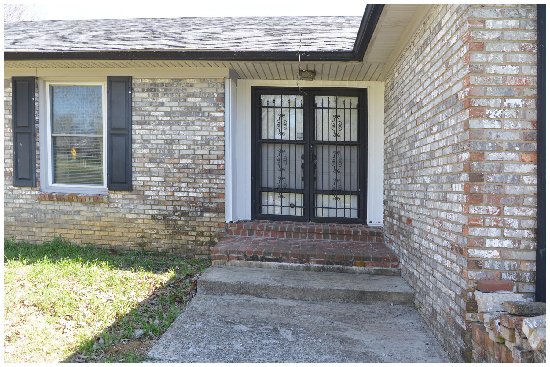 1021 Hanley Lane Property Photo 2