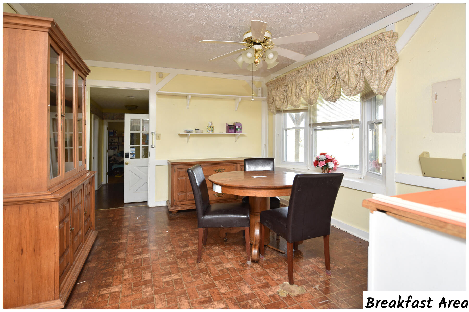 1021 Hanley Lane Property Photo 8