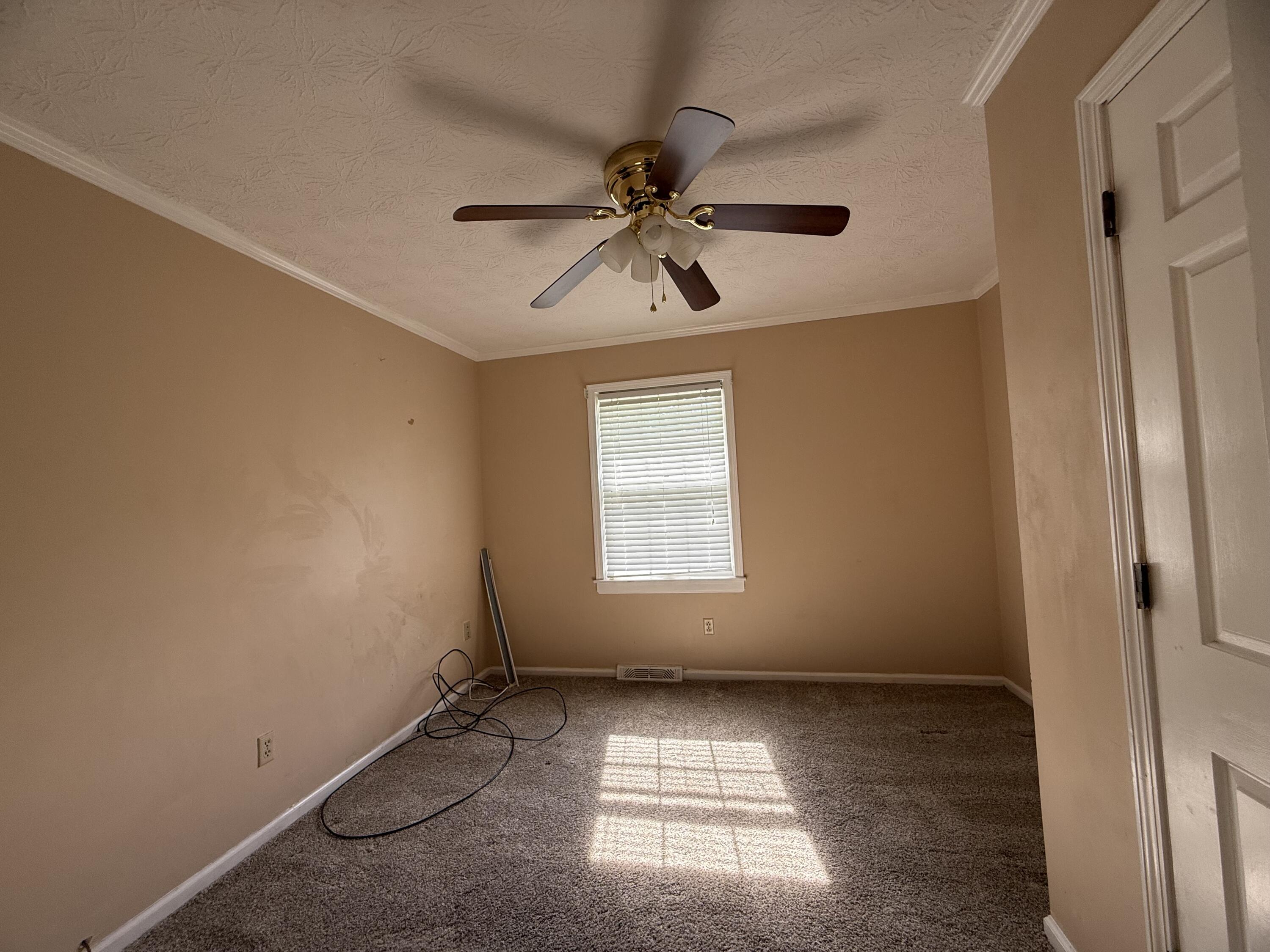 3924 Gladman Way Property Photo 10