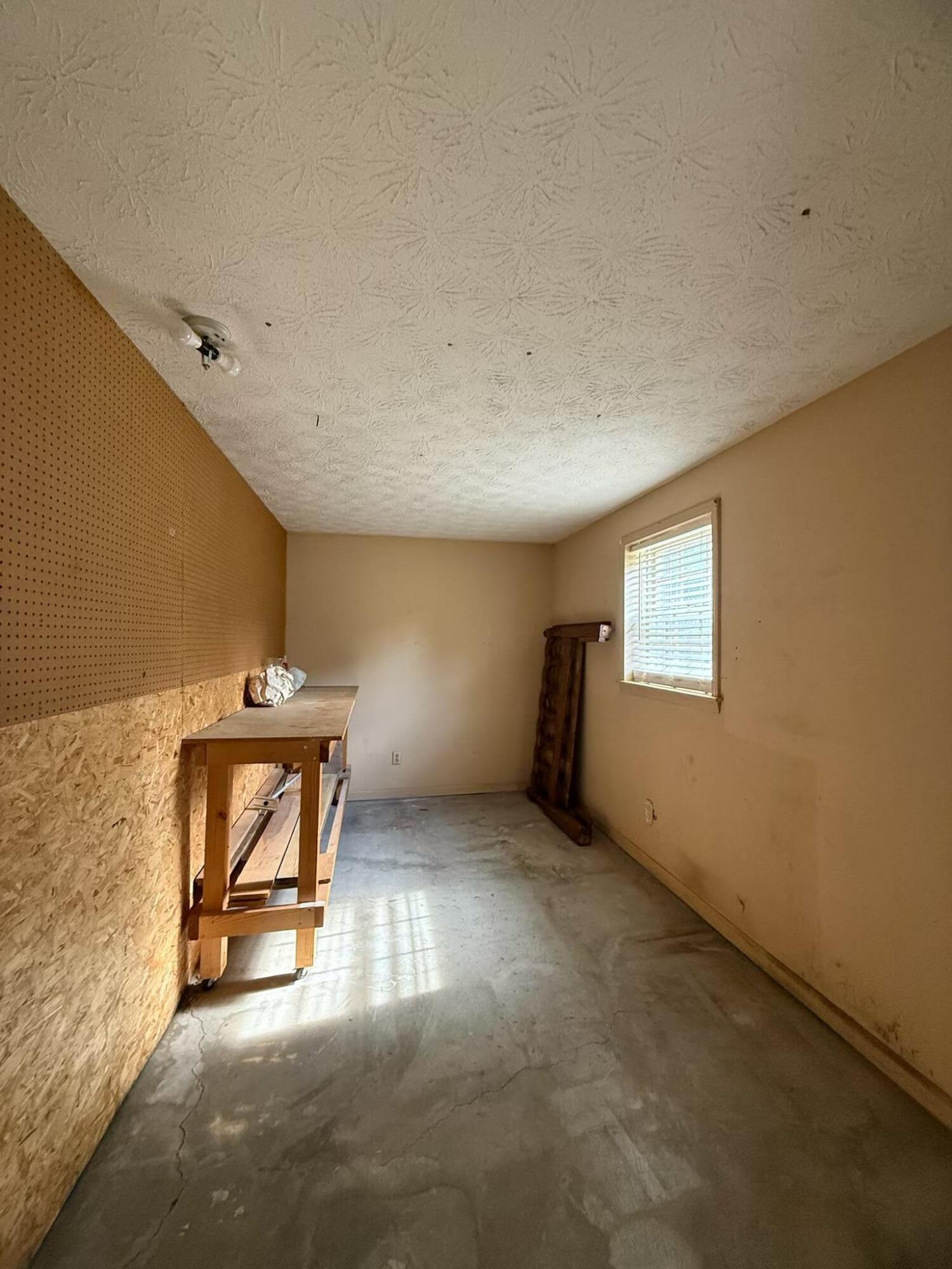 3924 Gladman Way Property Photo 25
