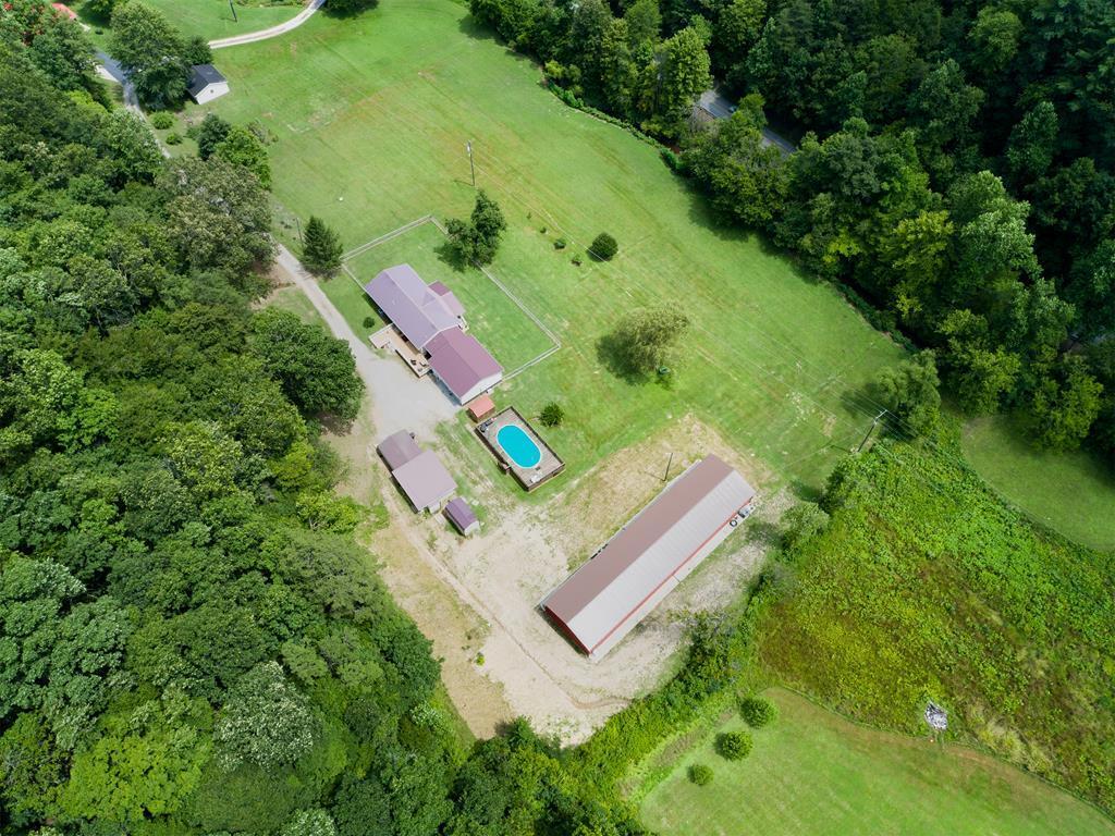 811 State Highway 1750 Property Photo 12
