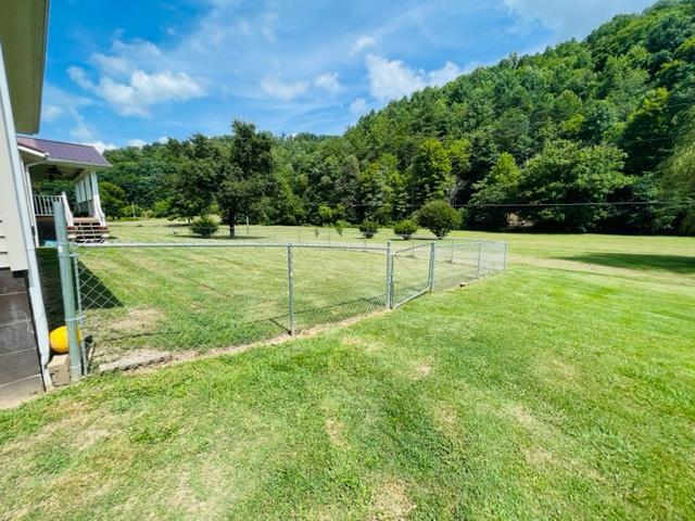 811 State Highway 1750 Property Photo 19