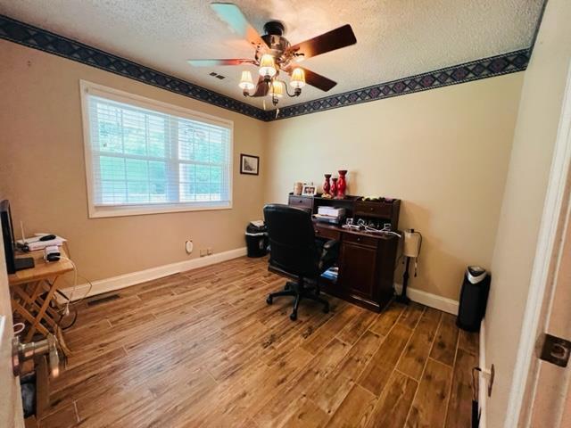 811 State Highway 1750 Property Photo 31