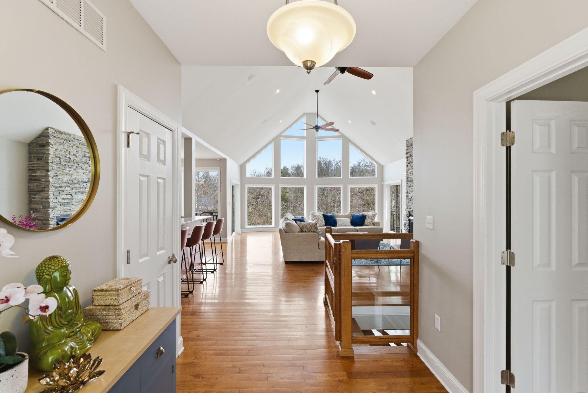 866 Donmar Drive Property Photo 4