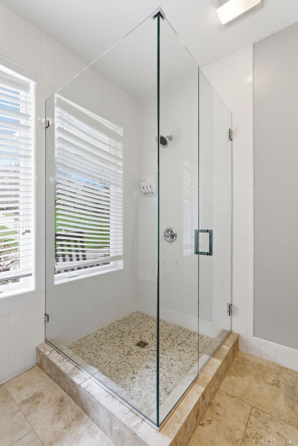 866 Donmar Drive Property Photo 32