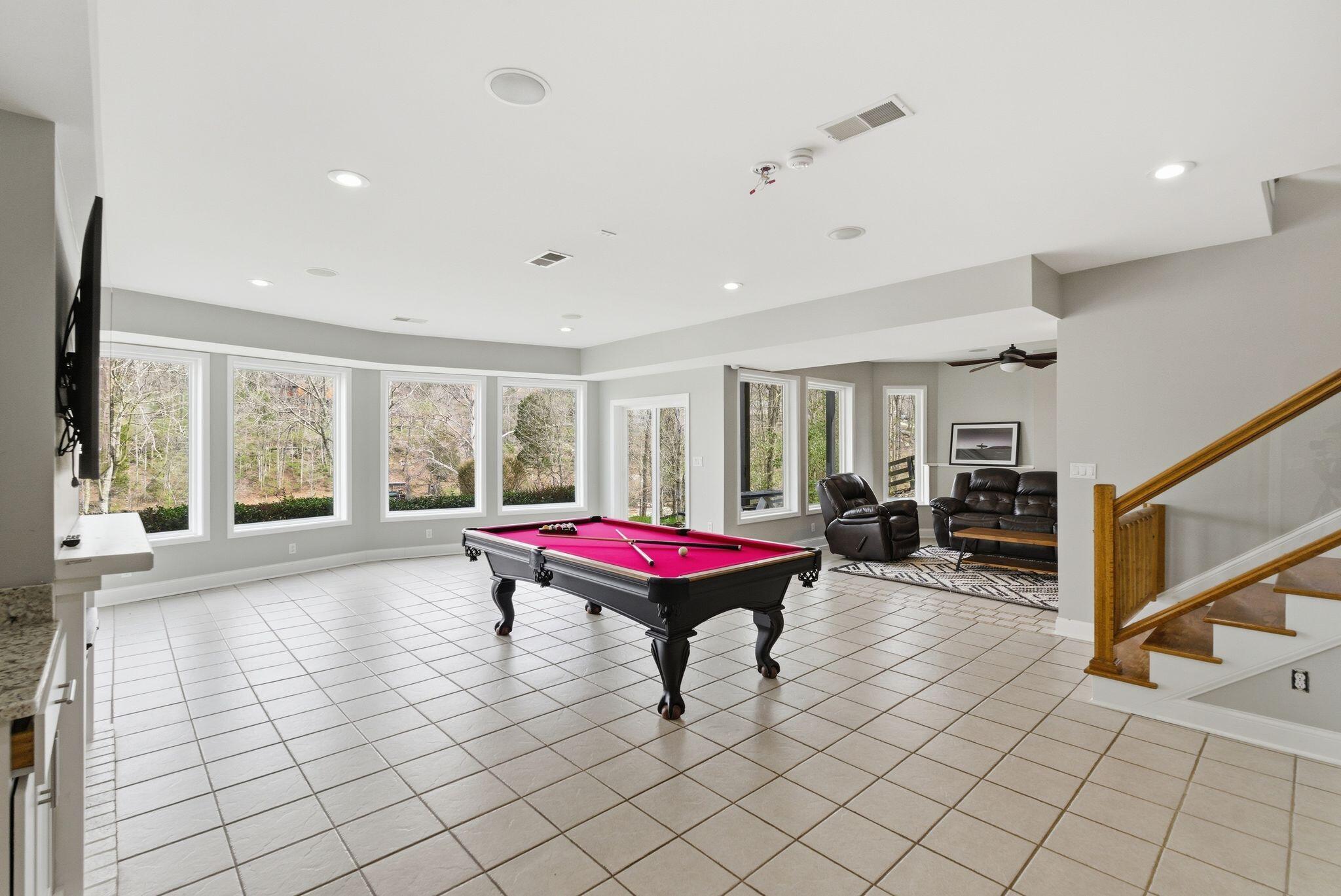 866 Donmar Drive Property Photo 34