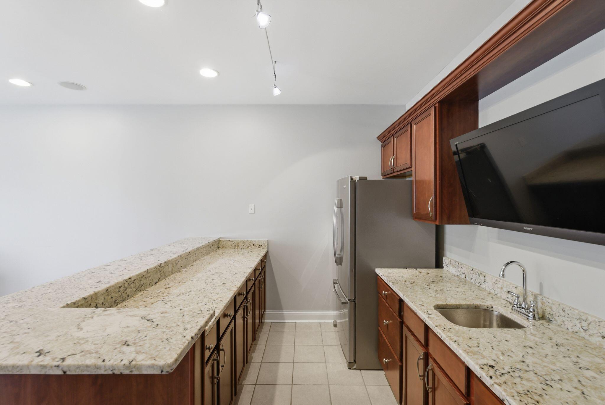 866 Donmar Drive Property Photo 39