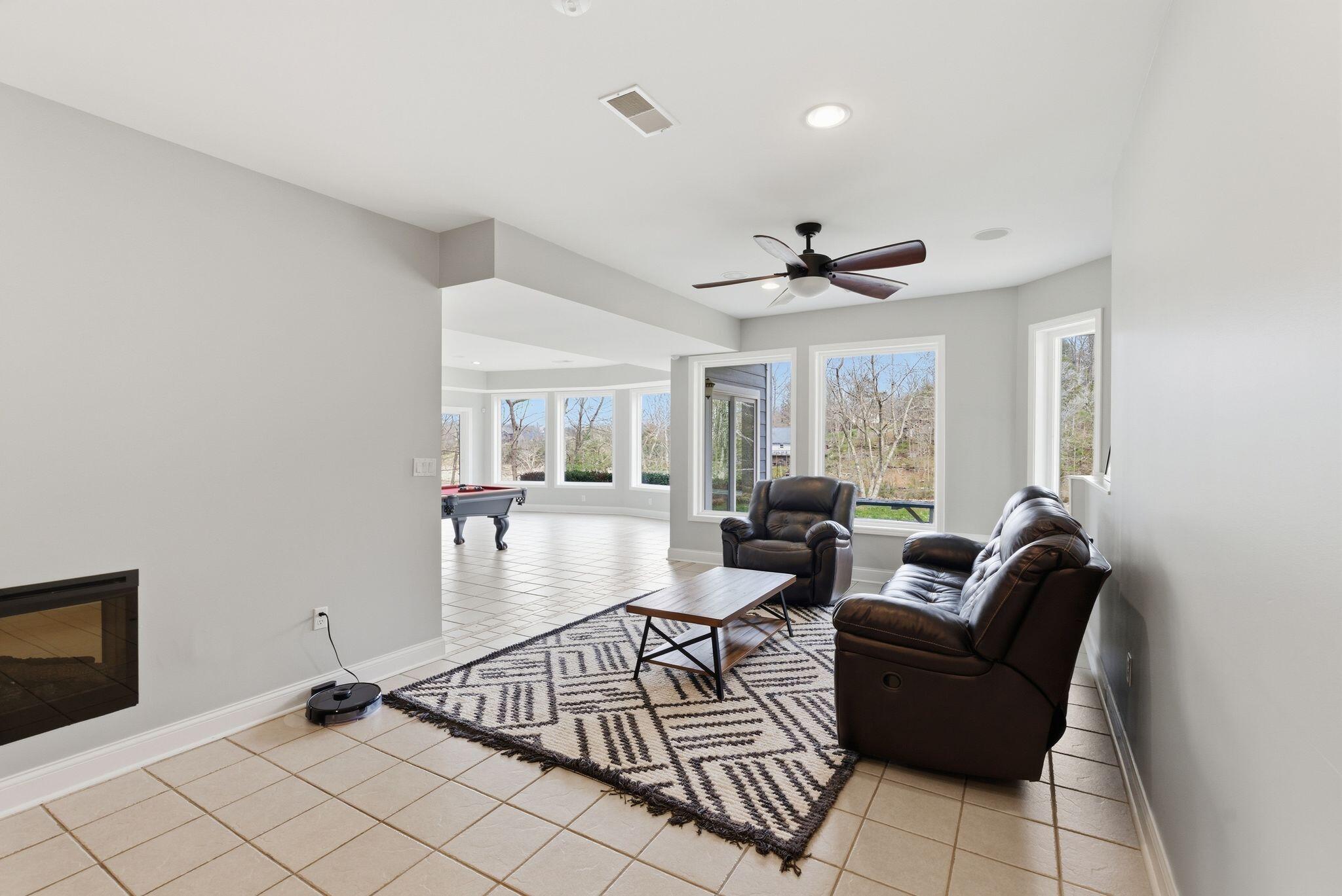 866 Donmar Drive Property Photo 40