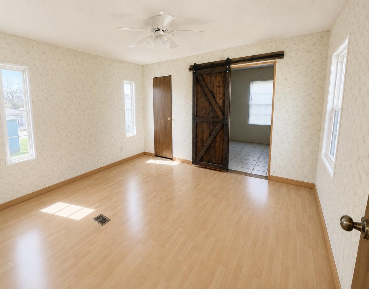 404 Mount Vernon Drive Property Photo 36