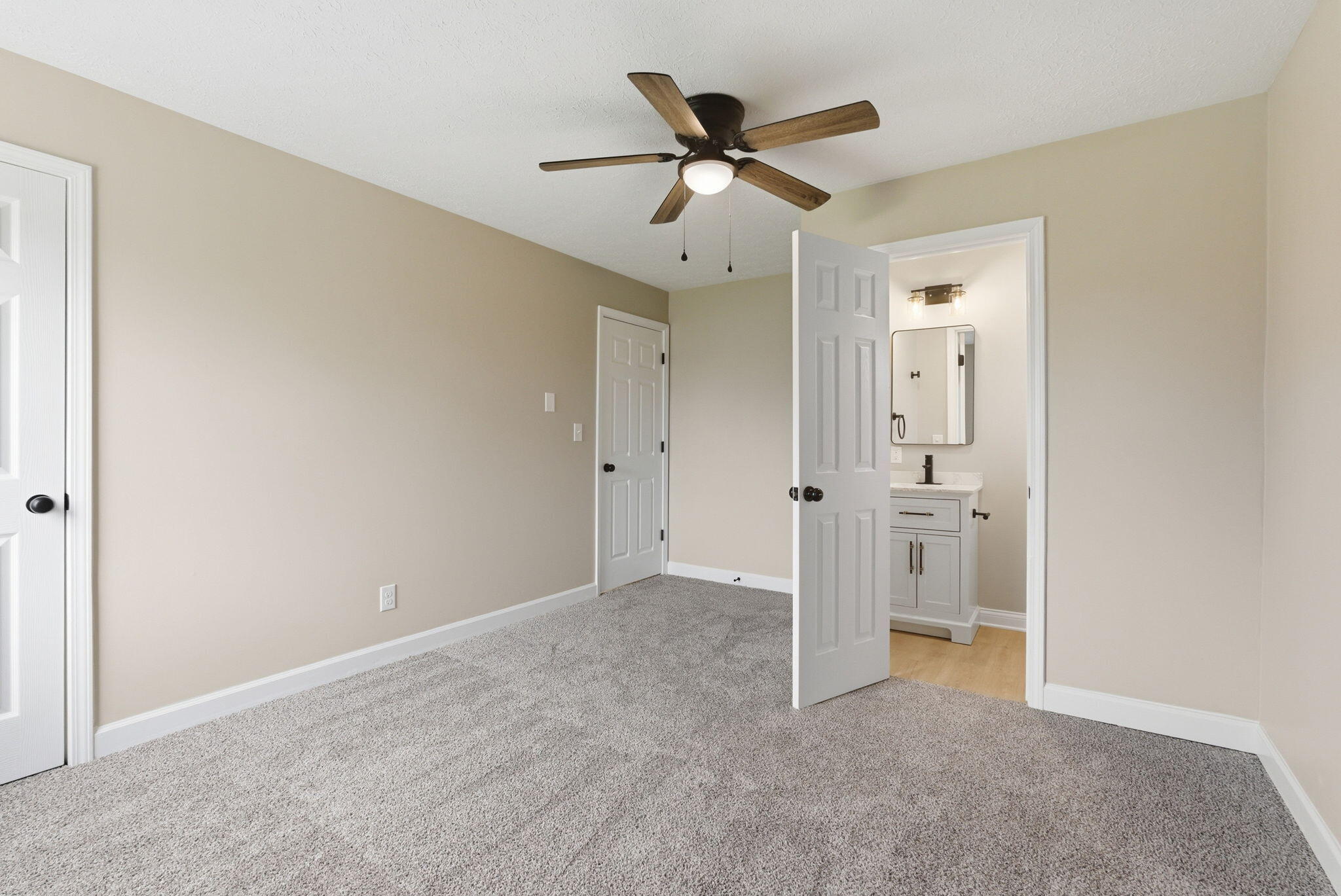 114 Cardinal Drive Property Photo 22